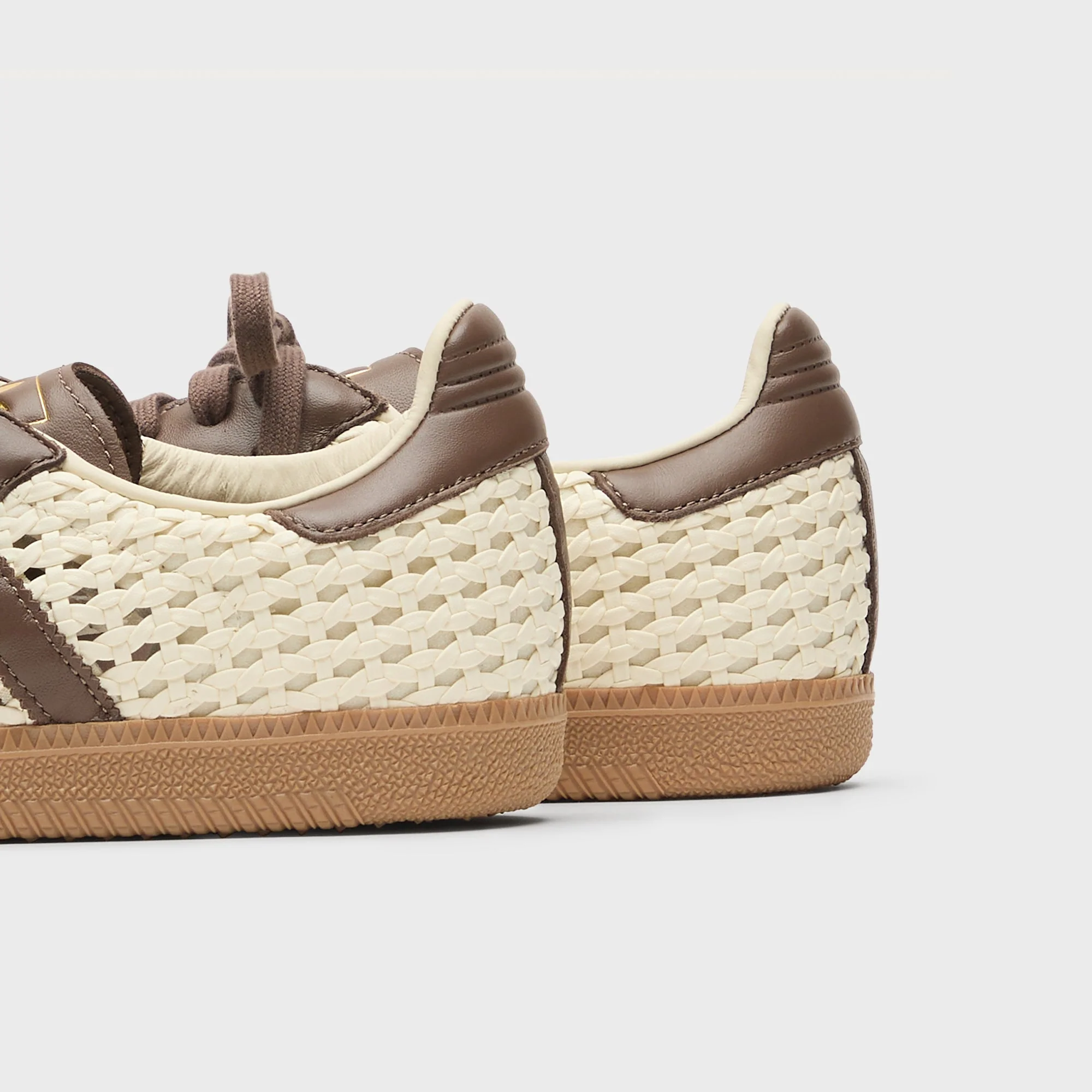 adidas WMNS Samba OG - Cream White / Earth Strata / Gold Metallic - Image 11