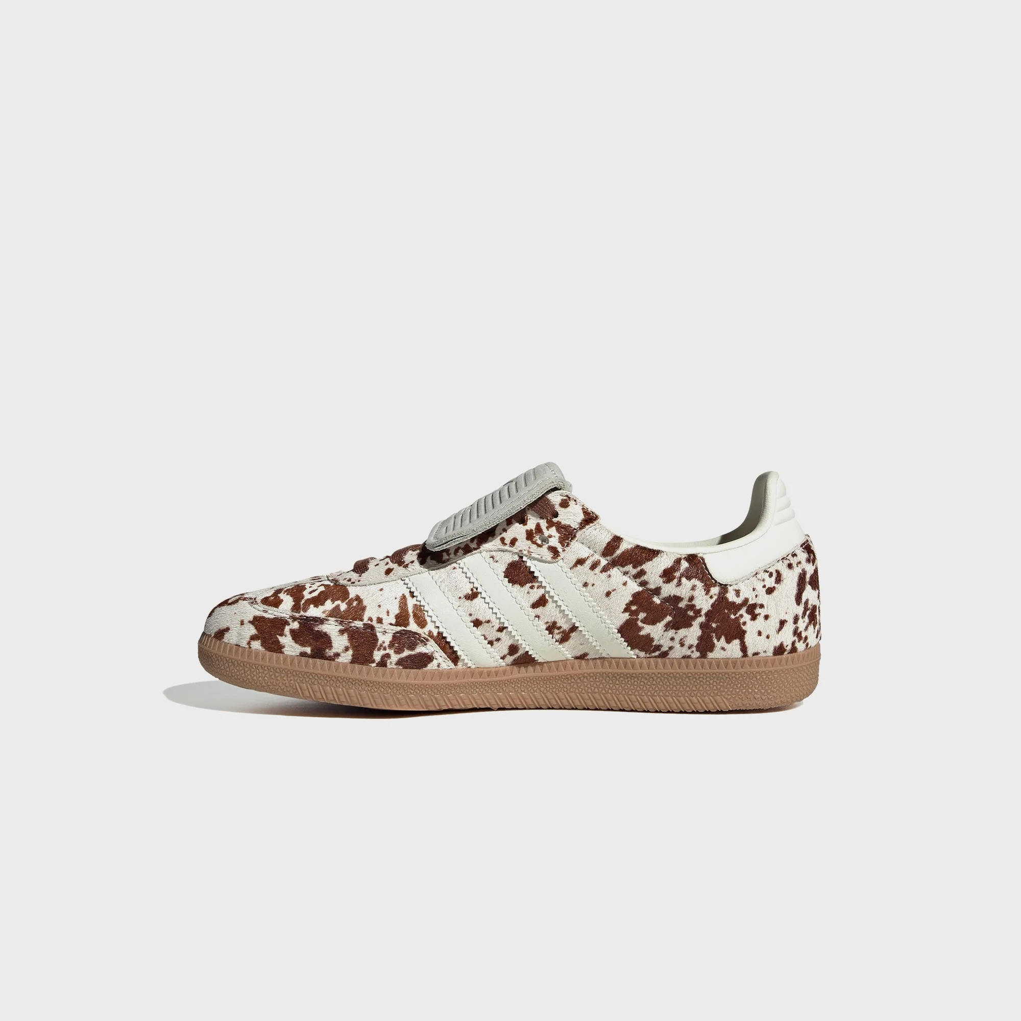 adidas WMNS Cow Print Samba Long Tongue - Off White / Lucid Pink / Gum - Image 3