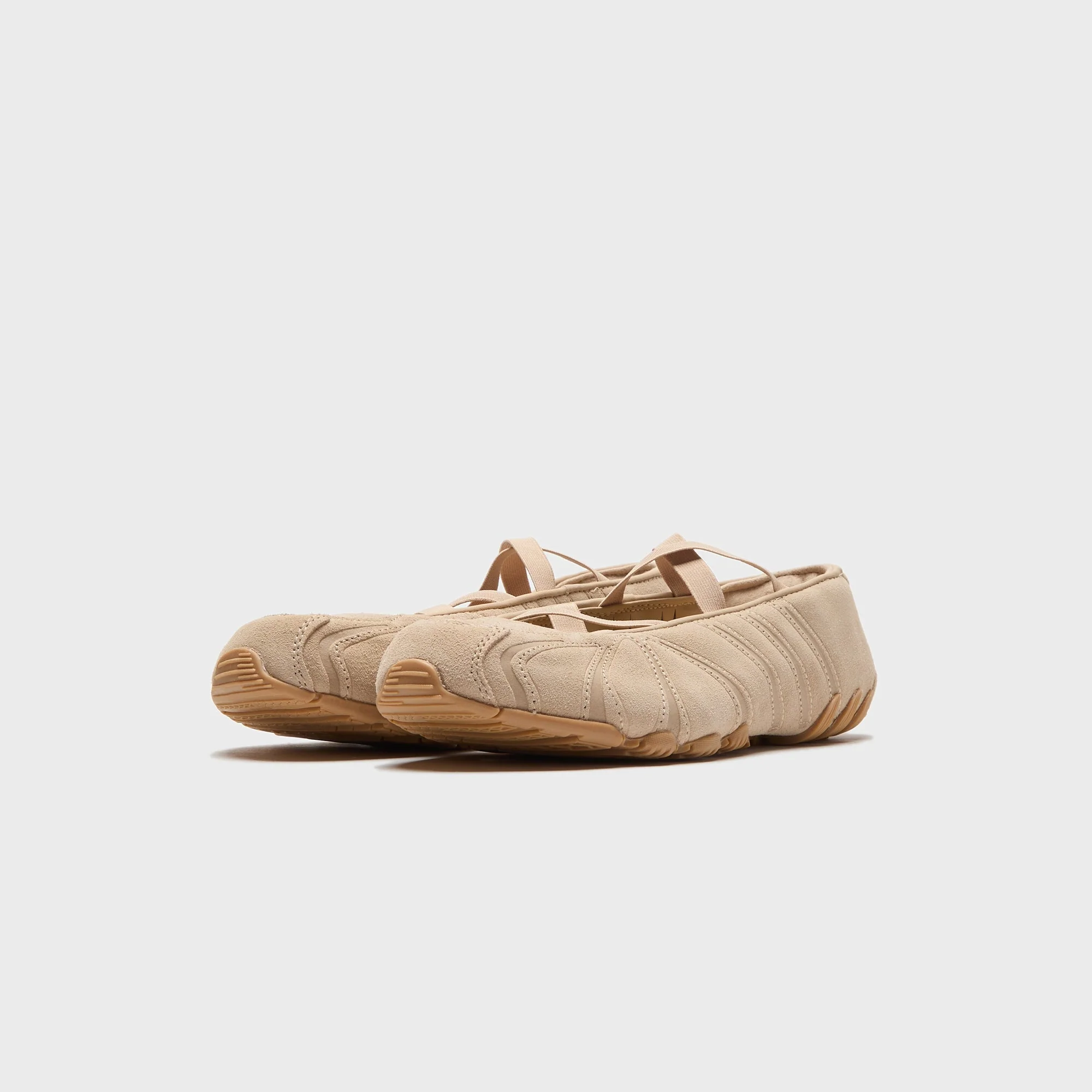 adidas WMNS Ghost Sprint Ballet - Magic Beige / Gum - Image 2
