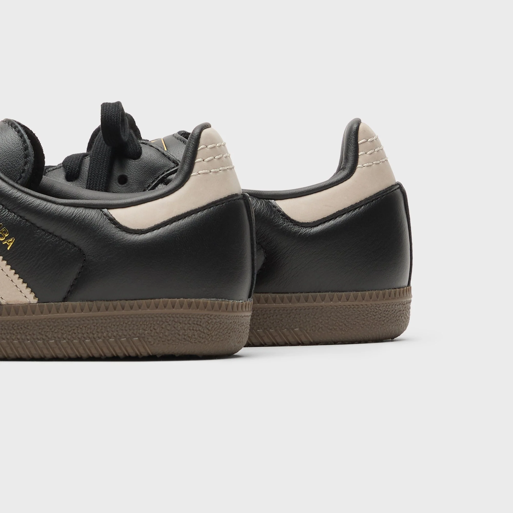 adidas WMNS Samba OG - Core Black / Wonder Beige / Gold Metallic - Image 11