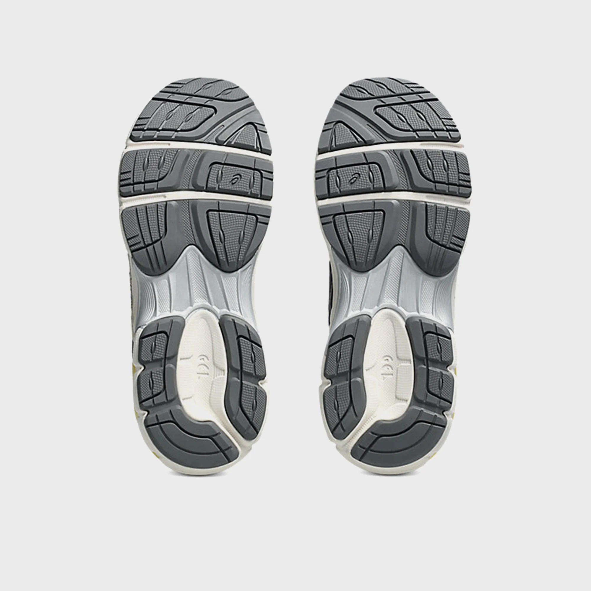 ASICS GS Gel-NYC - Obsidian Grey / Carbon - Image 7