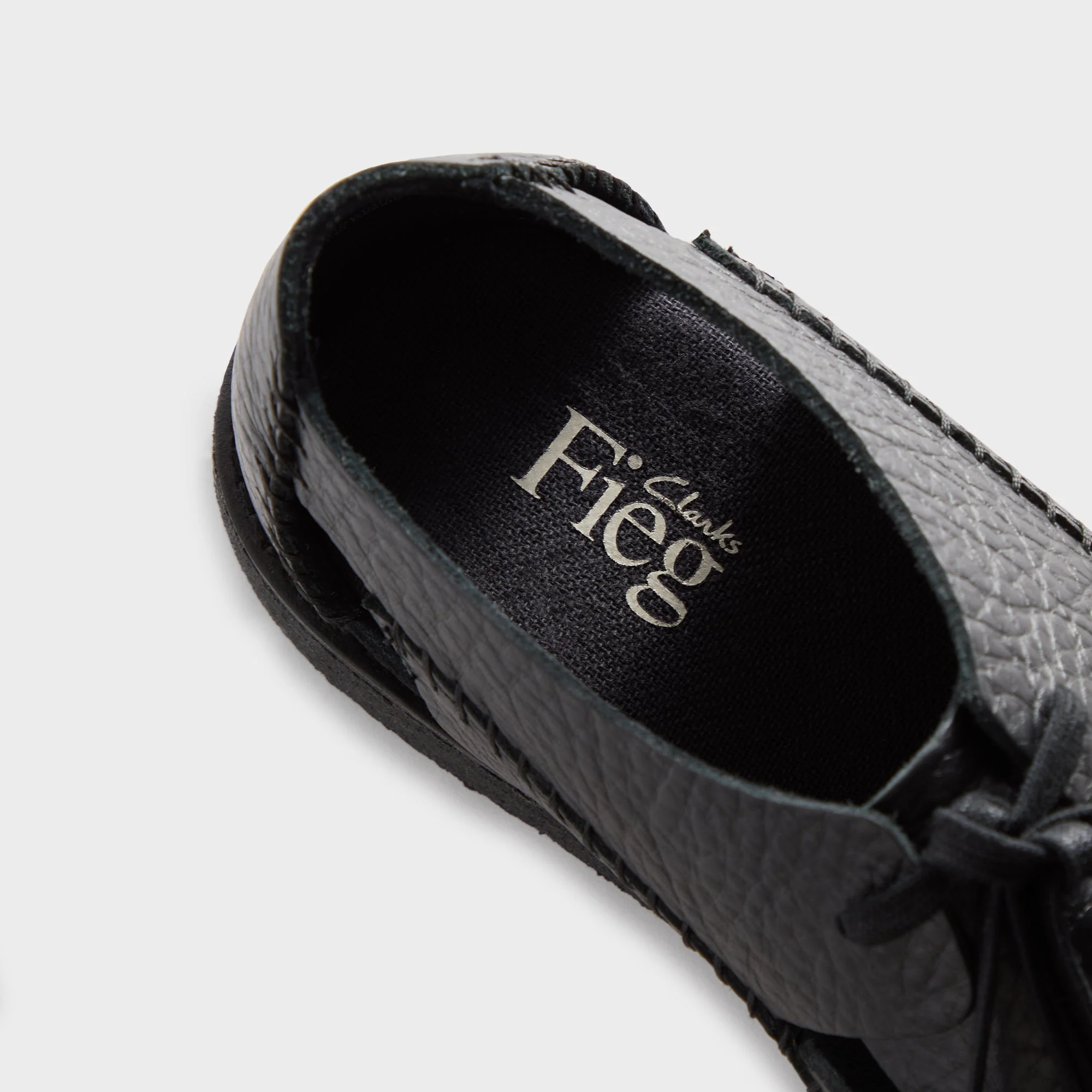PRE-ORDER | 8th St by Ronnie Fieg for Clarks Originals Ridgevale - Black - Image 9