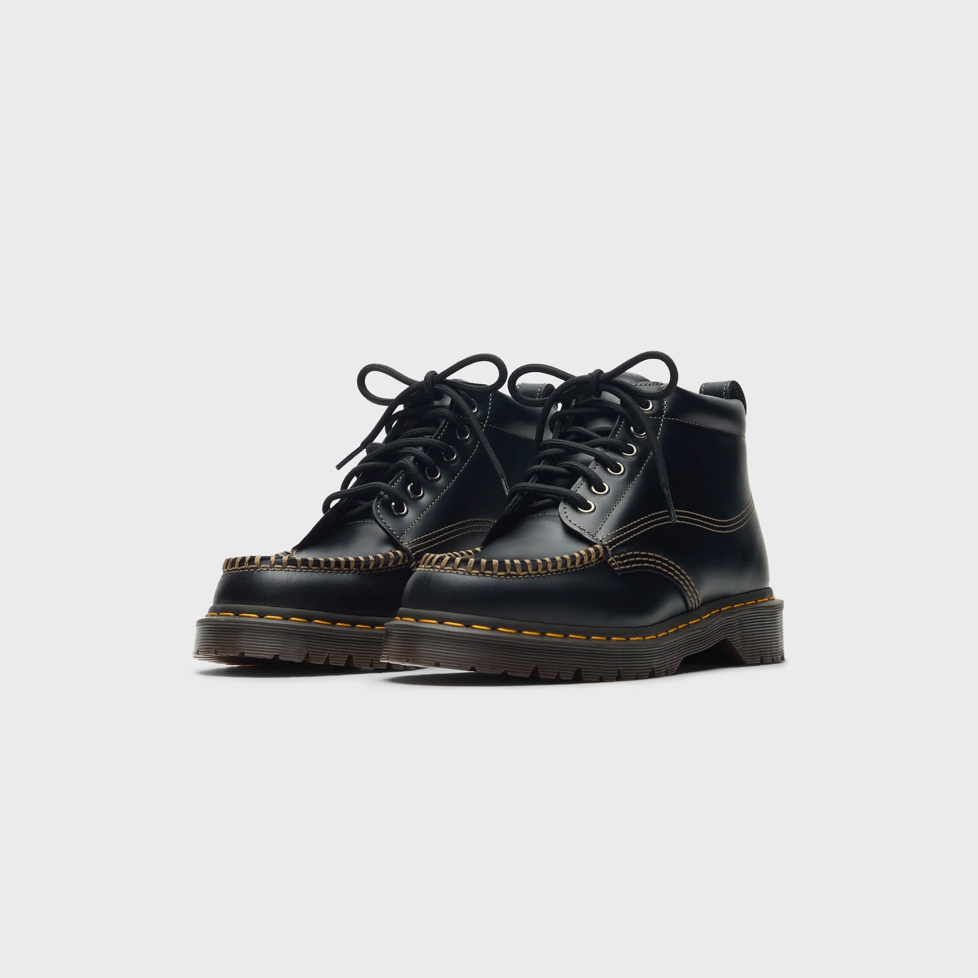 Dr. Martens Lowell Chukka - Black Orleans - Image 2