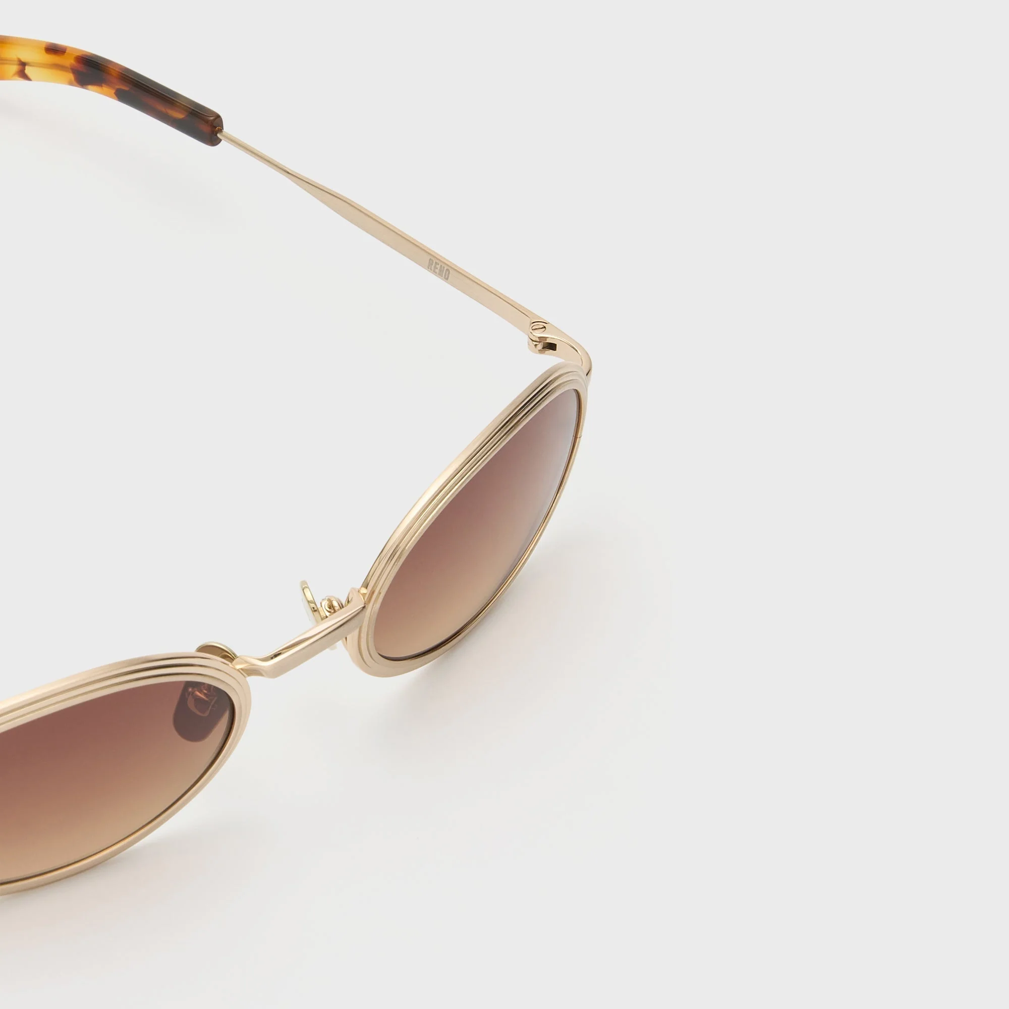 Flatlist Reno - Brushed Light Gold / Classic Havana / Brown Gradient Lens - Image 3