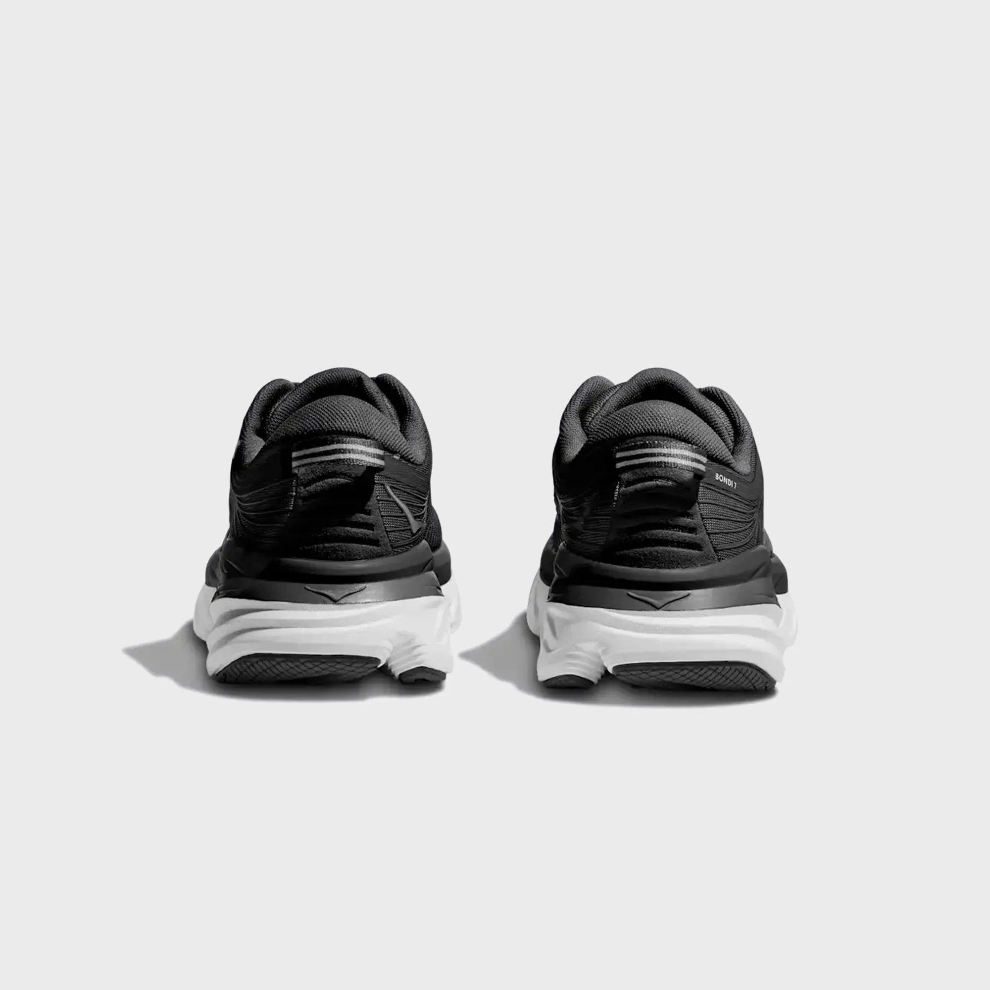 HOKA WMNS Bondi 7 - Black / White - Image 4