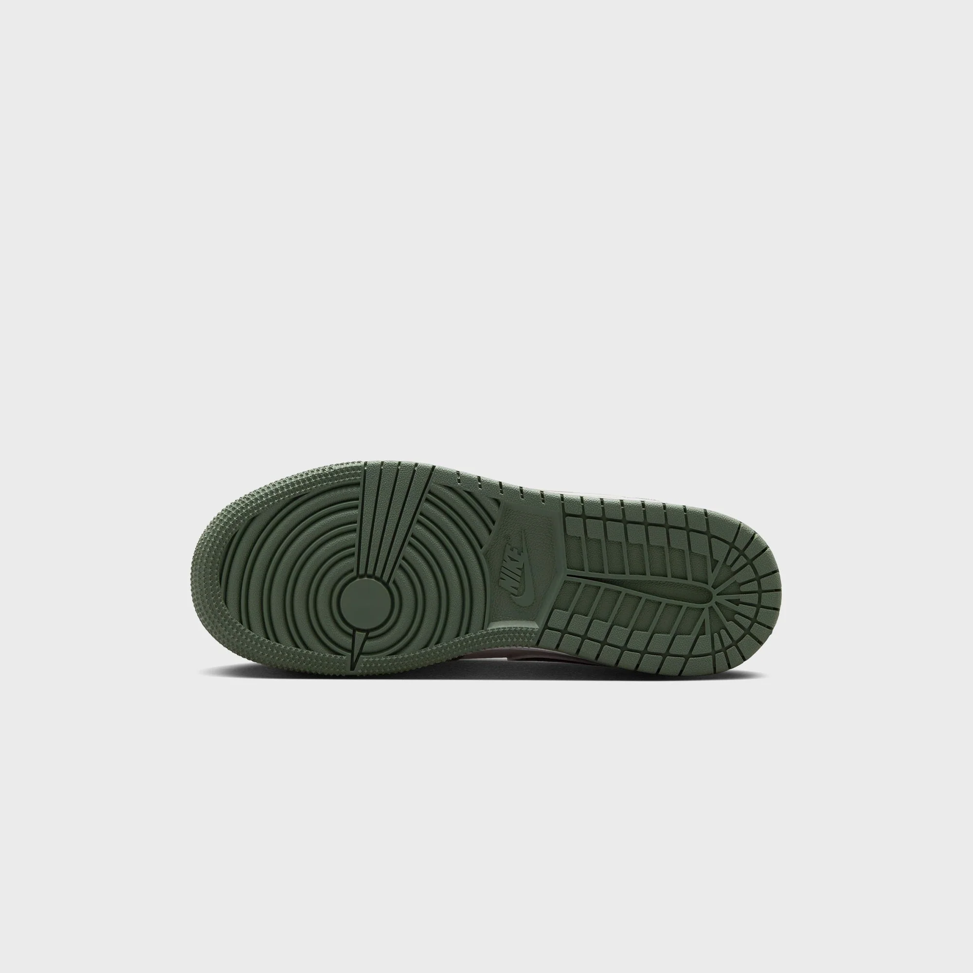 Nike GS Air Jordan 1 Low - Vintage Lichen / Med Olive / Vintage Lichen / Summit White - Image 9