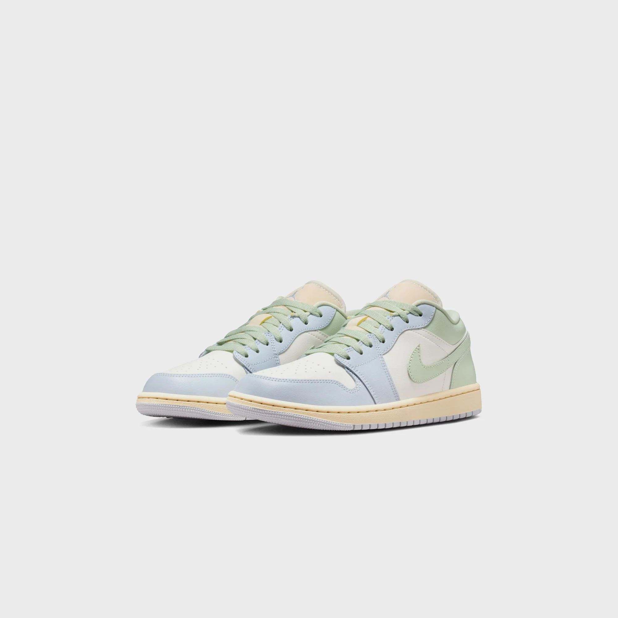 Jordan WMNS Air Jordan 1 Low - Sail / Aura / Muslin / Jade Aura - Image 2