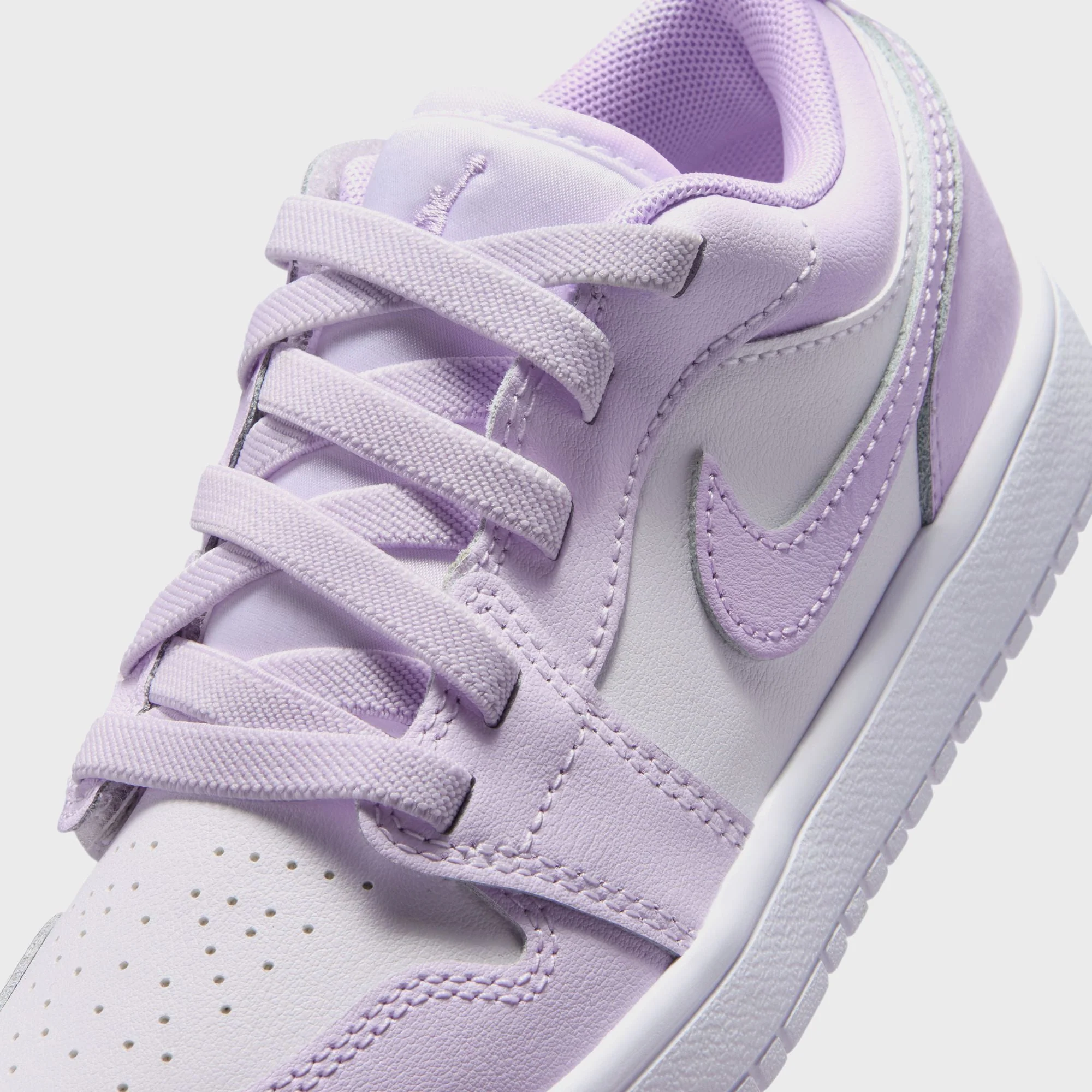 Jordan PS Air Jordan 1 Low Alt - Barely Grape / White / Violet Mist - Image 7