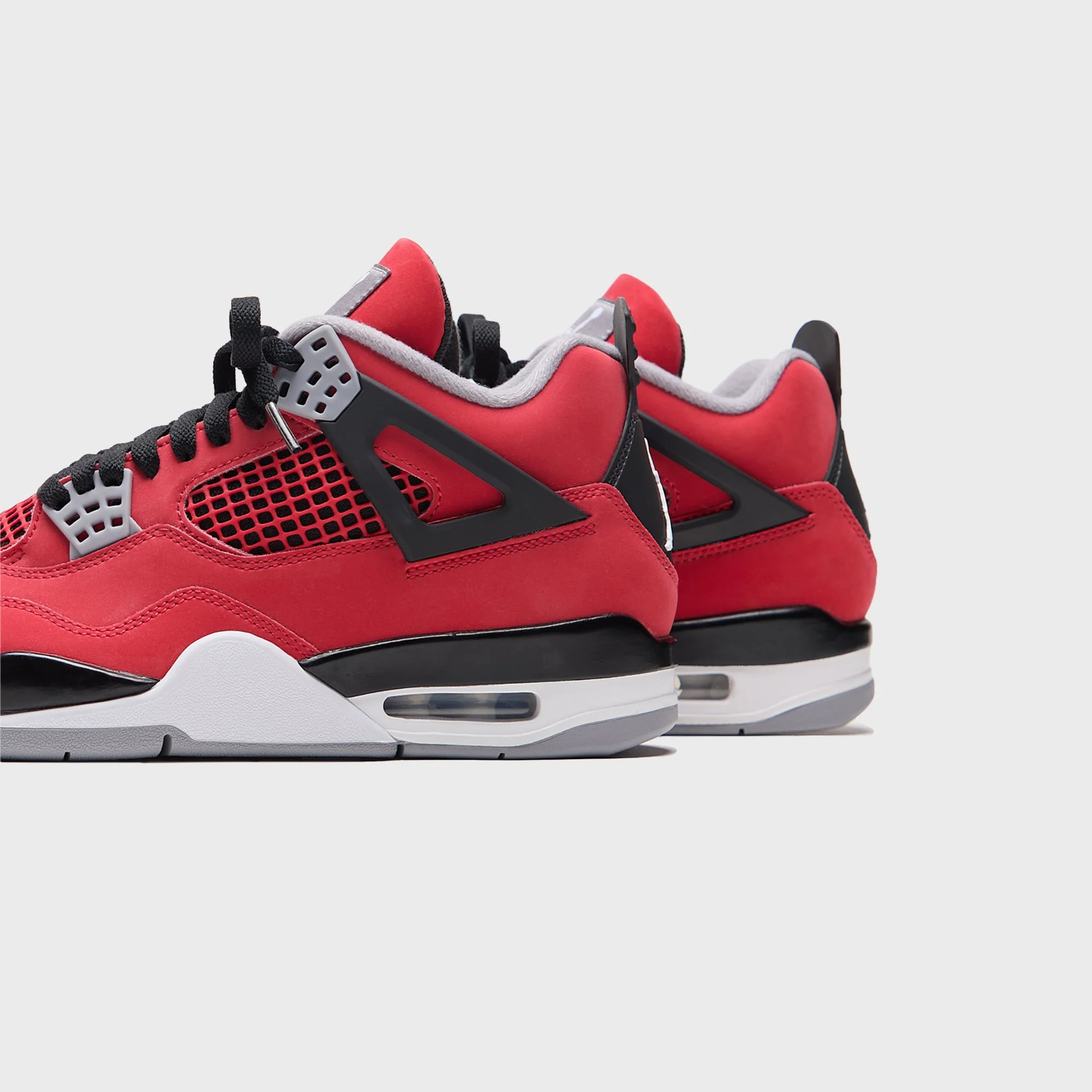 Jordan Air Jordan 4 - Fire Red / White / Black / Cement Grey - Image 4