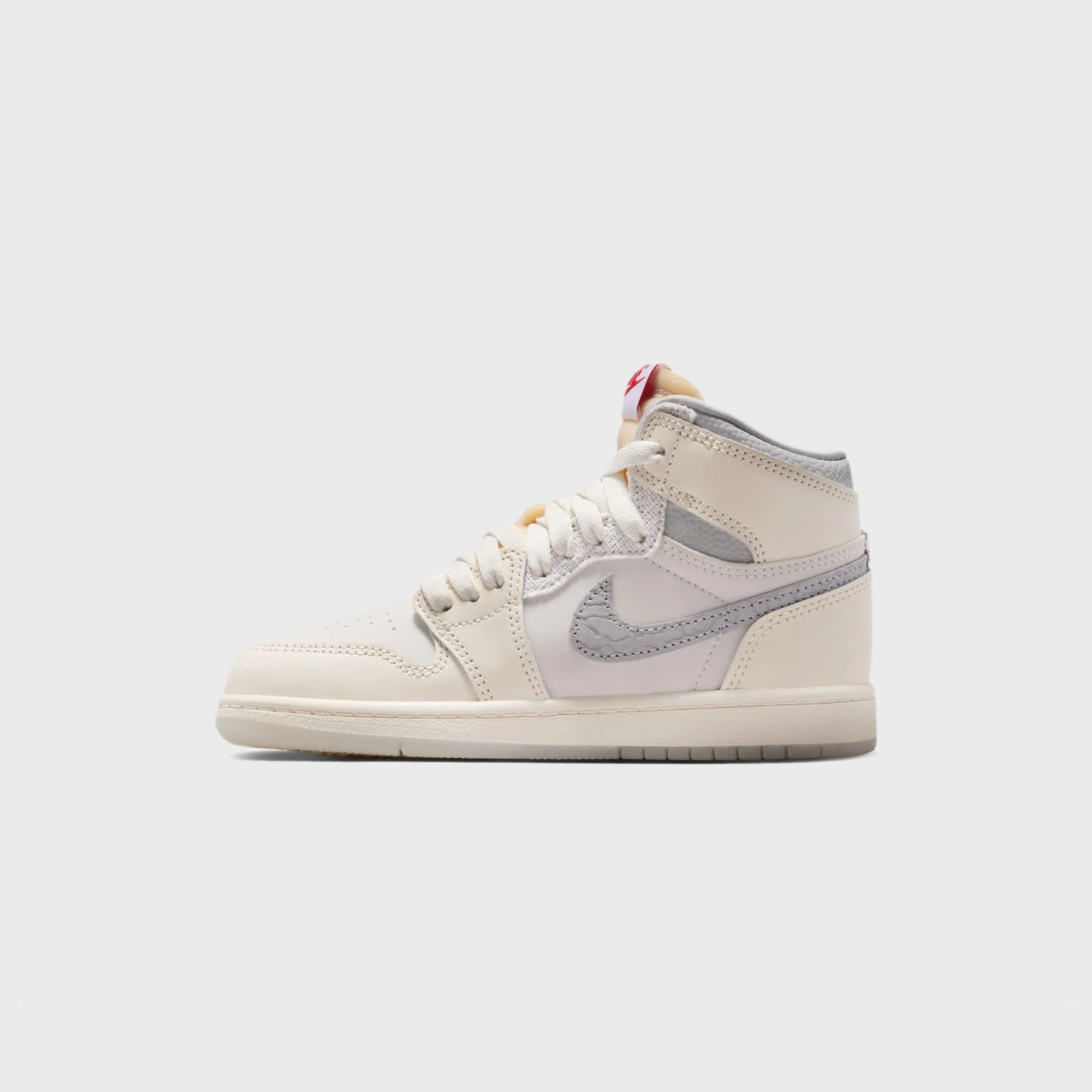 Jordan PS Air Jordan 1 Retro High OG - Sail / University Red / Pale Ivory / Coconut Milk / Phantom - Image 3