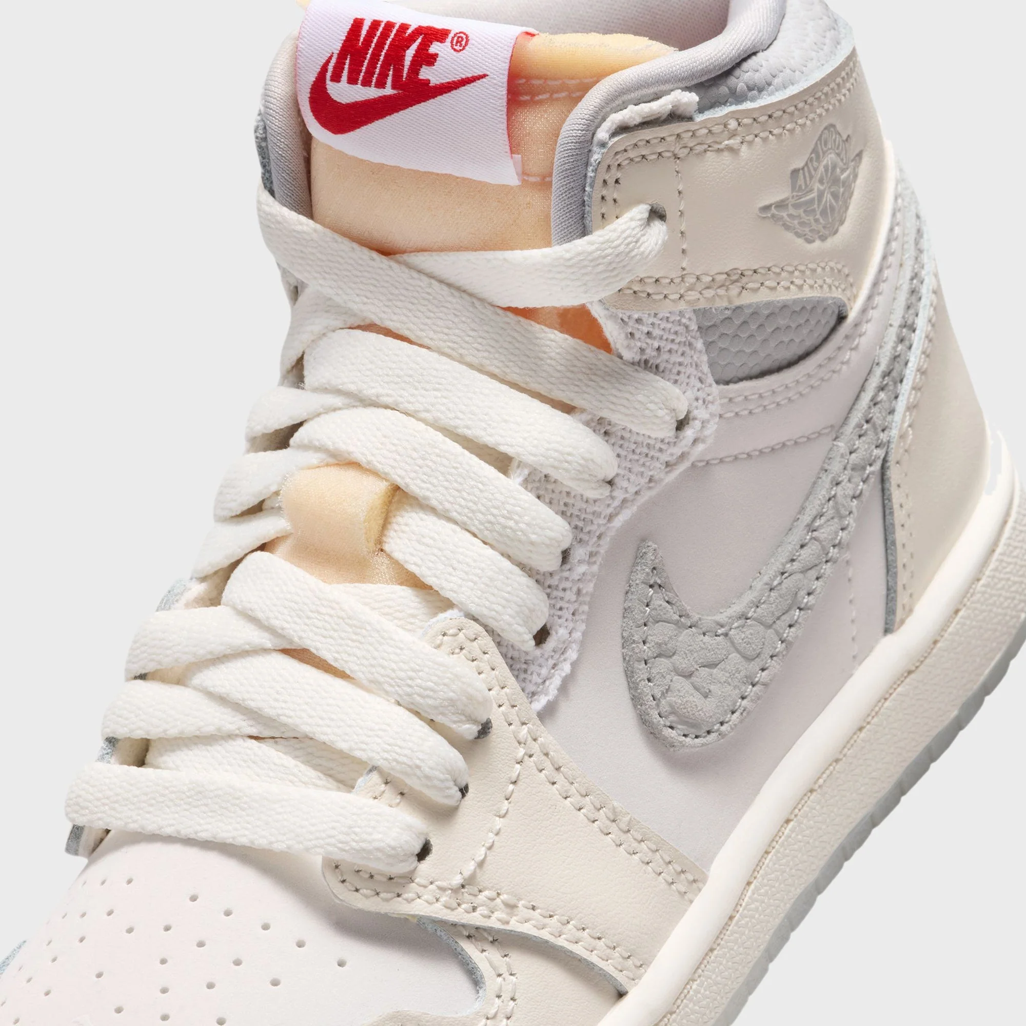Jordan PS Air Jordan 1 Retro High OG - Sail / University Red / Pale Ivory / Coconut Milk / Phantom - Image 6
