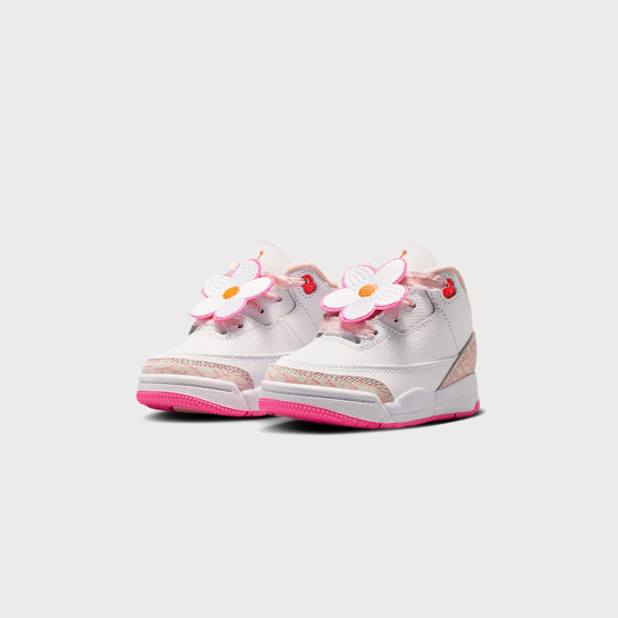 Jordan TD Jordan 3 Retro - Pearl Pink / Hyper Orange / Pink Bloom / Pink Glow - Image 2
