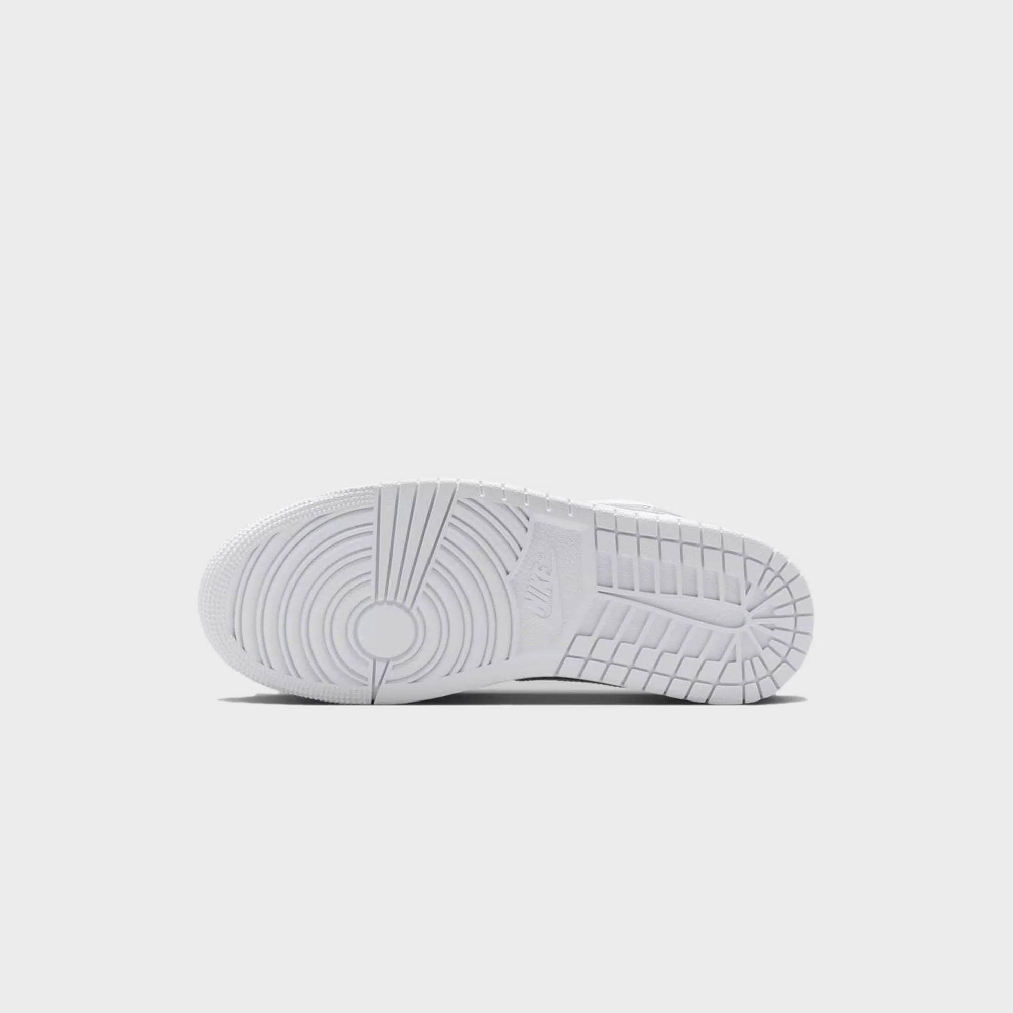 Jordan WMNS Air Jordan 1 Low SE - White / Metallic Silver - Image 7