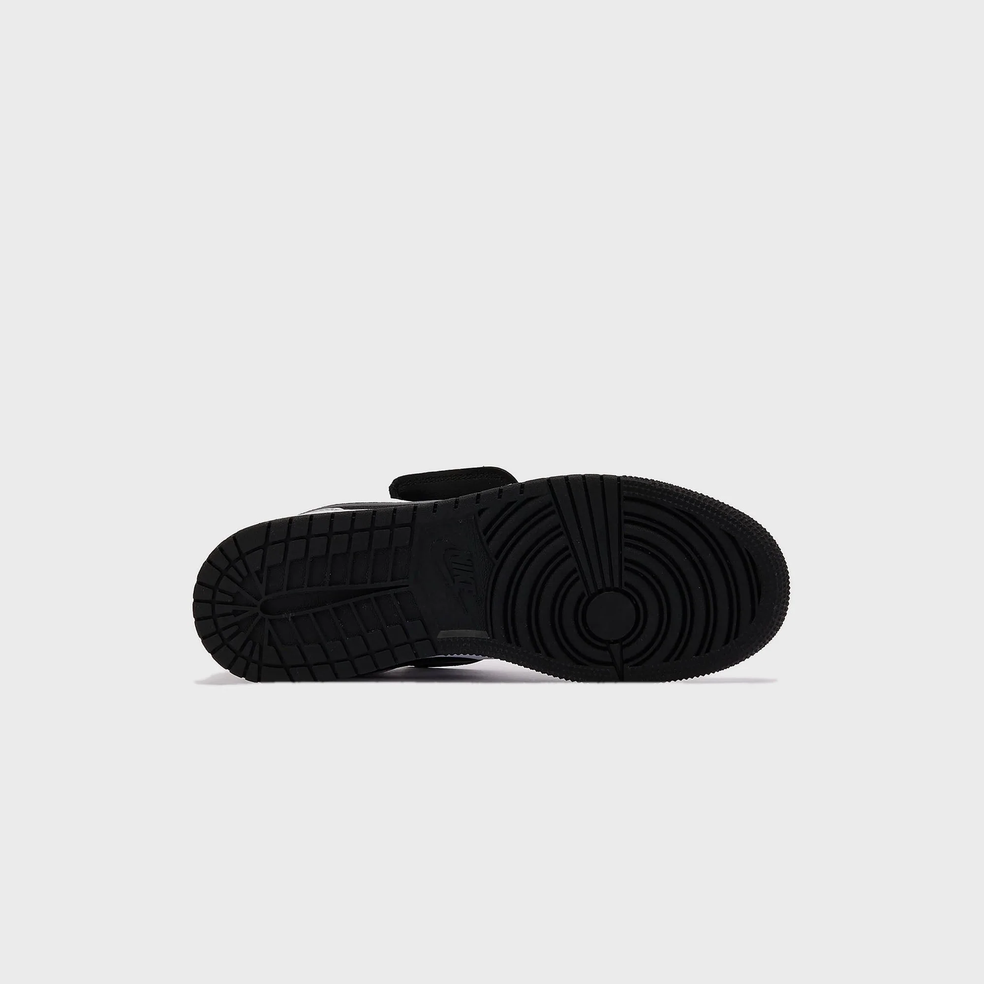 Jordan GS Air Jordan 1 Low SE - White / Metallic Silver / Black - Image 6