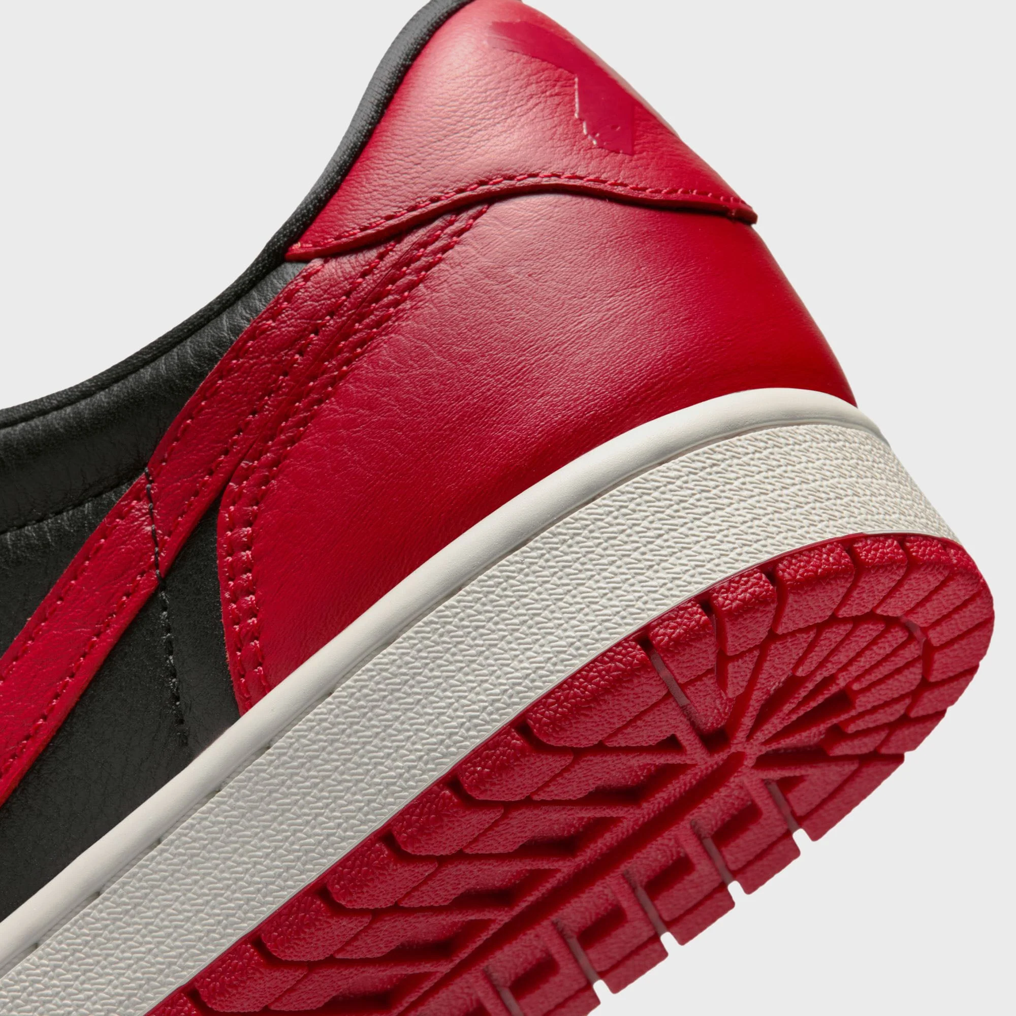 Jordan Air Jordan 1 Retro Low OG - Black / Varsity Red / Summit White - Image 7