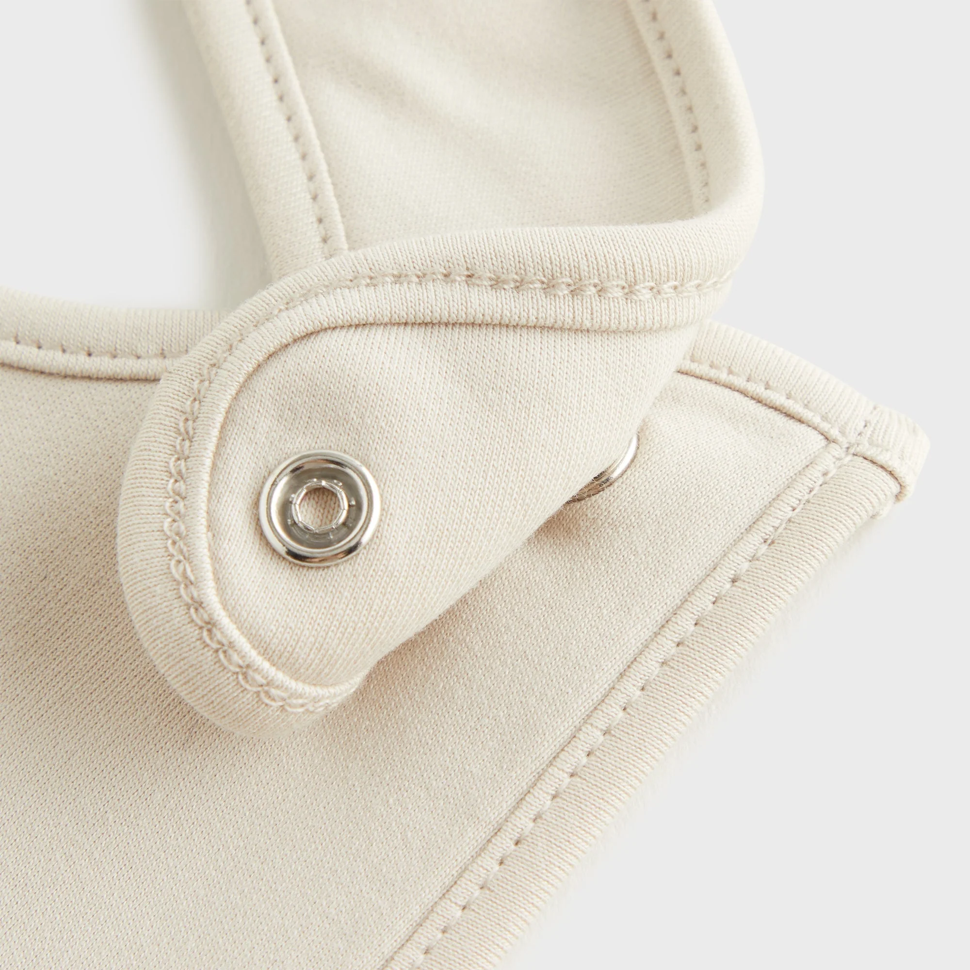 Kith Baby 3-Pack Bib Set - Silk - Image 3