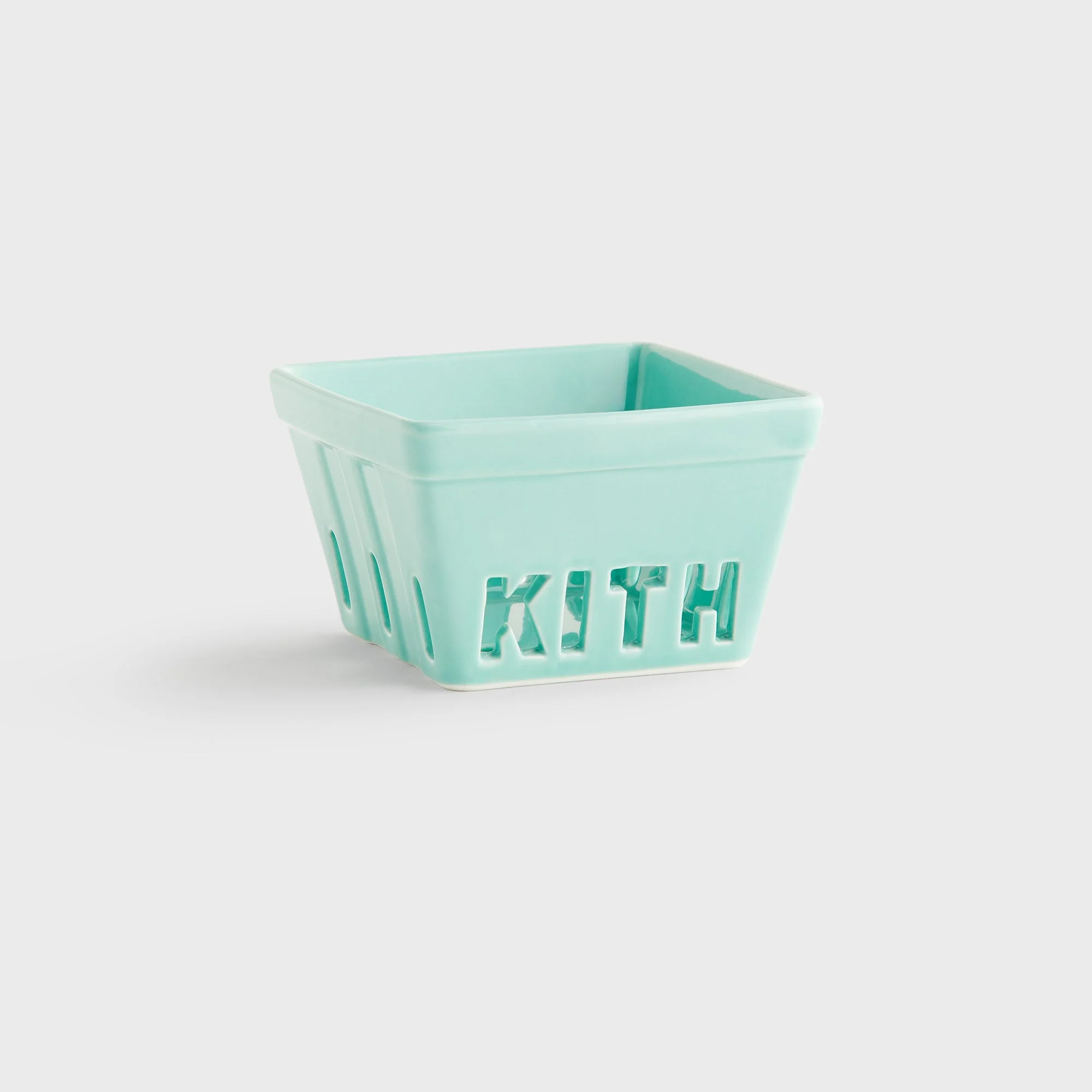 Kith Treats Farmers Market Ceramic Pint Basket - Mykonos - Image 3