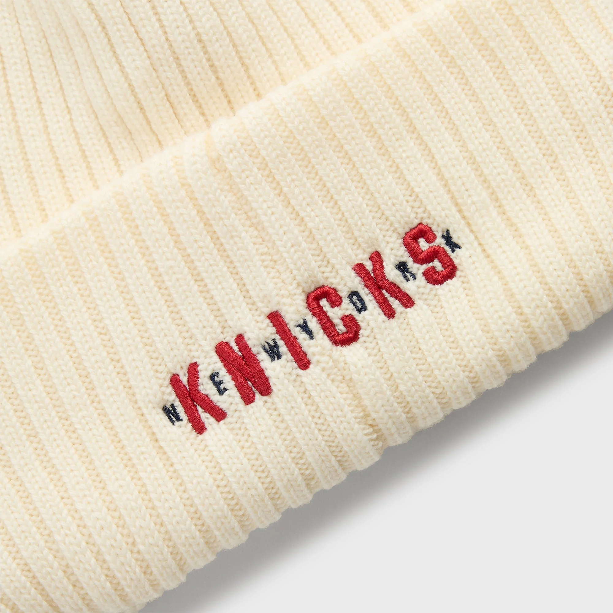 Kith & New Era for the New York Knicks Knit Beanie - Sandrift - Image 5