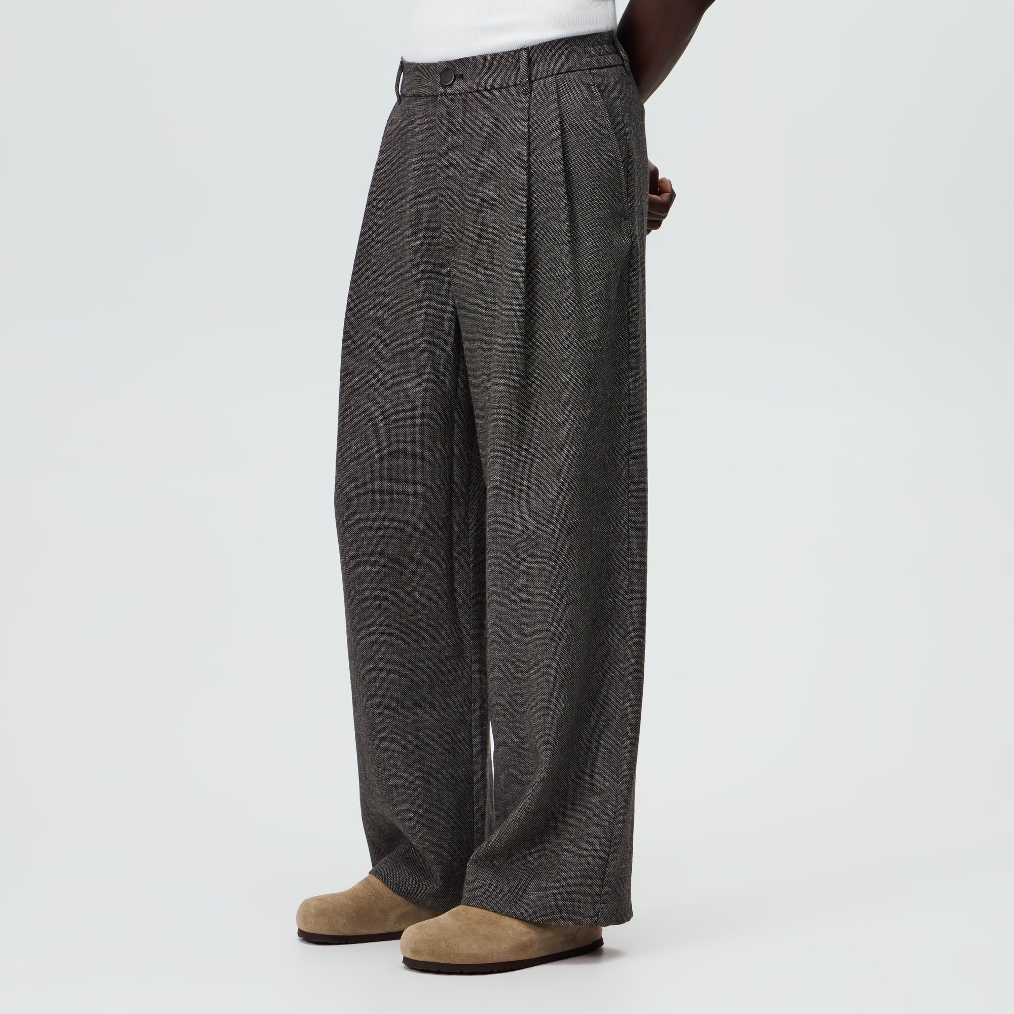 &Kin Textured Linen Flax Brynn Pleated Pant - Black Melange - Image 2