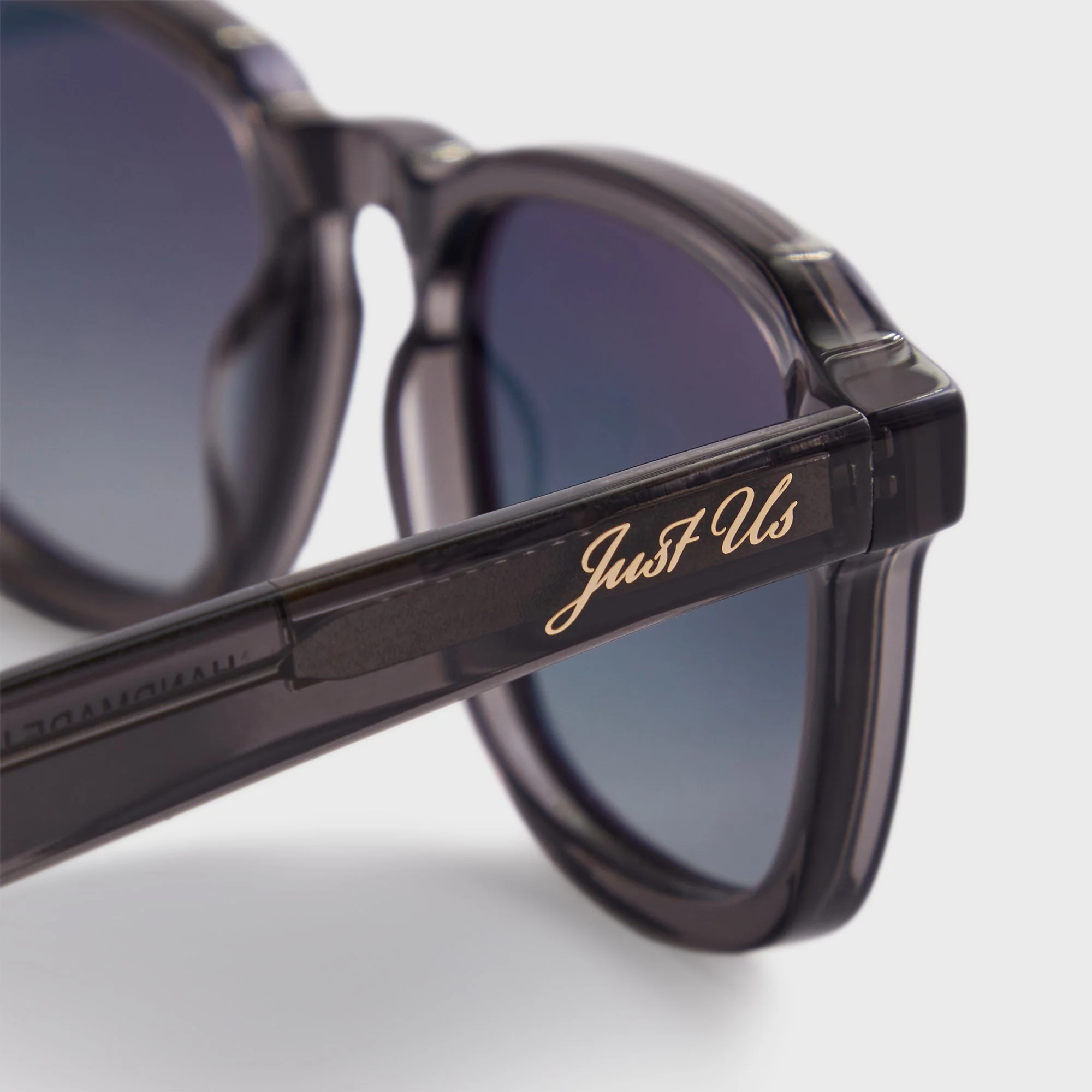 Kith Napeague Sunglasses - Grey Crystal / Blue - Image 5