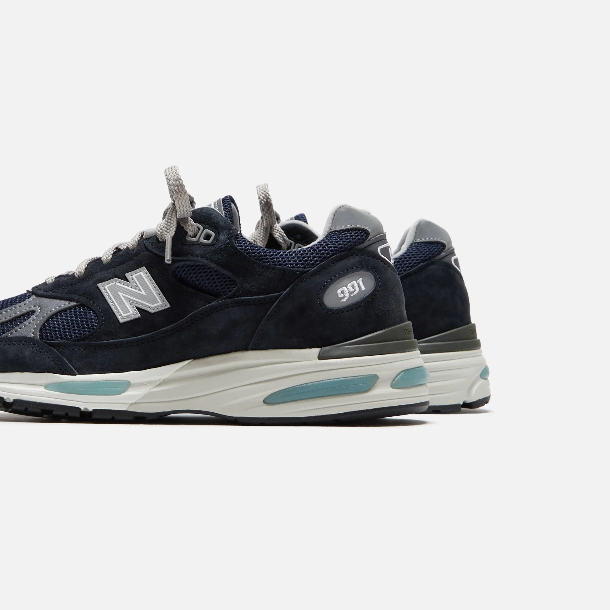 New Balance Made in UK 991v2 - Navy - Image 3