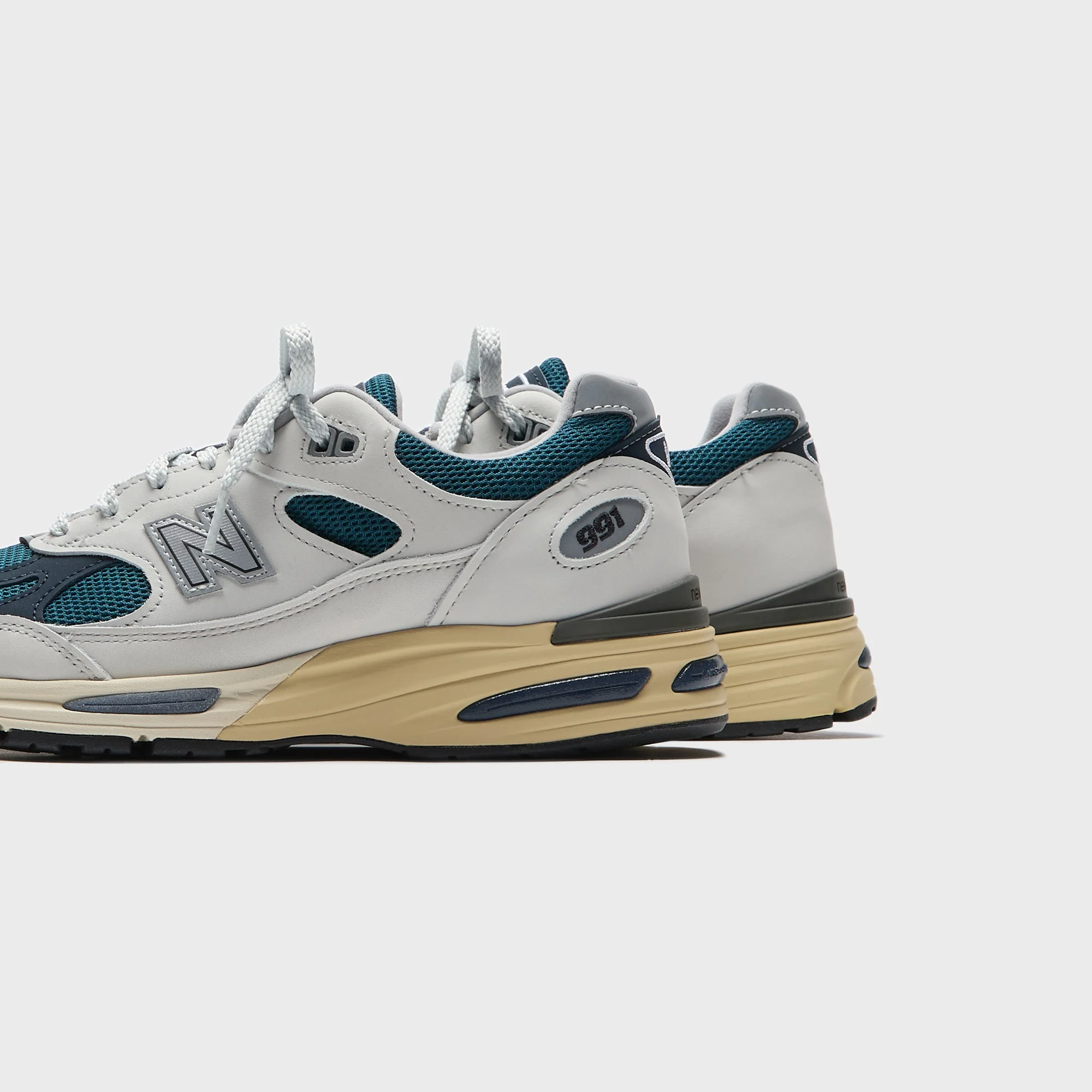 New Balance Made in UK 991v2 - Grey / Balsam / Total Eclipse - Image 4