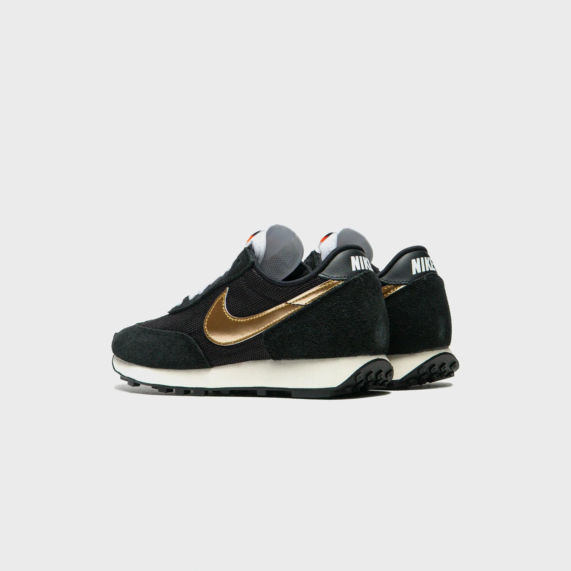 Nike Daybreak SP - Metallic Gold / Black - Image 3