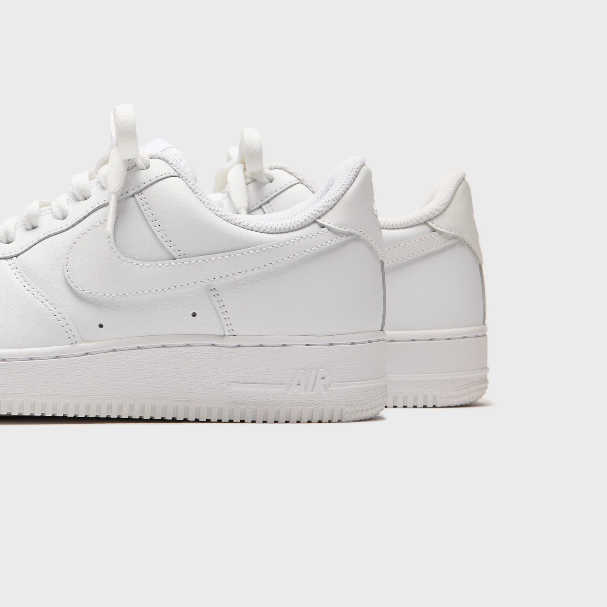 Nike Air Force 1 `07 - White - Image 3
