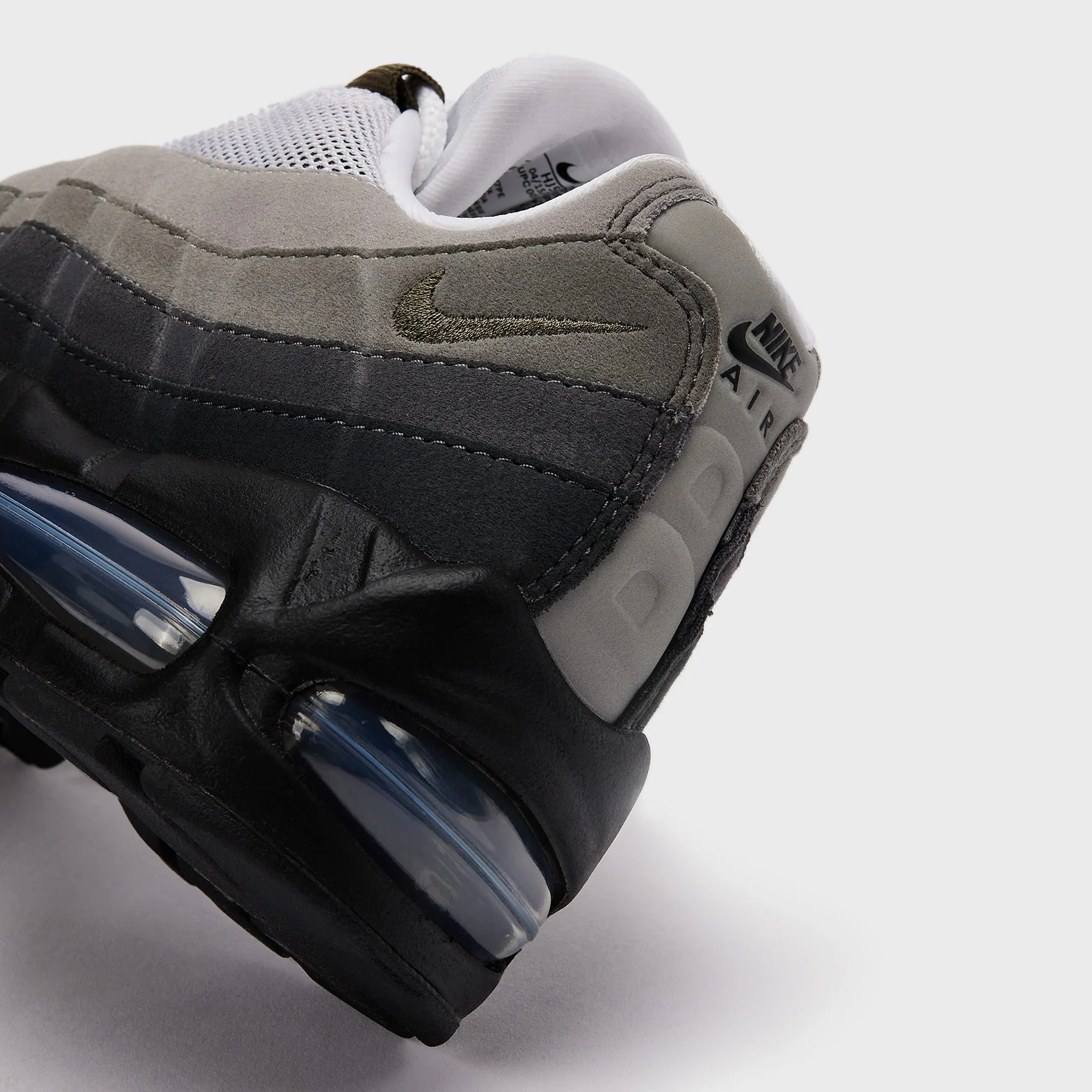 Nike WMNS Air Max 95 OG - Black / White / Reflect Silver / Medium Olive - Image 4