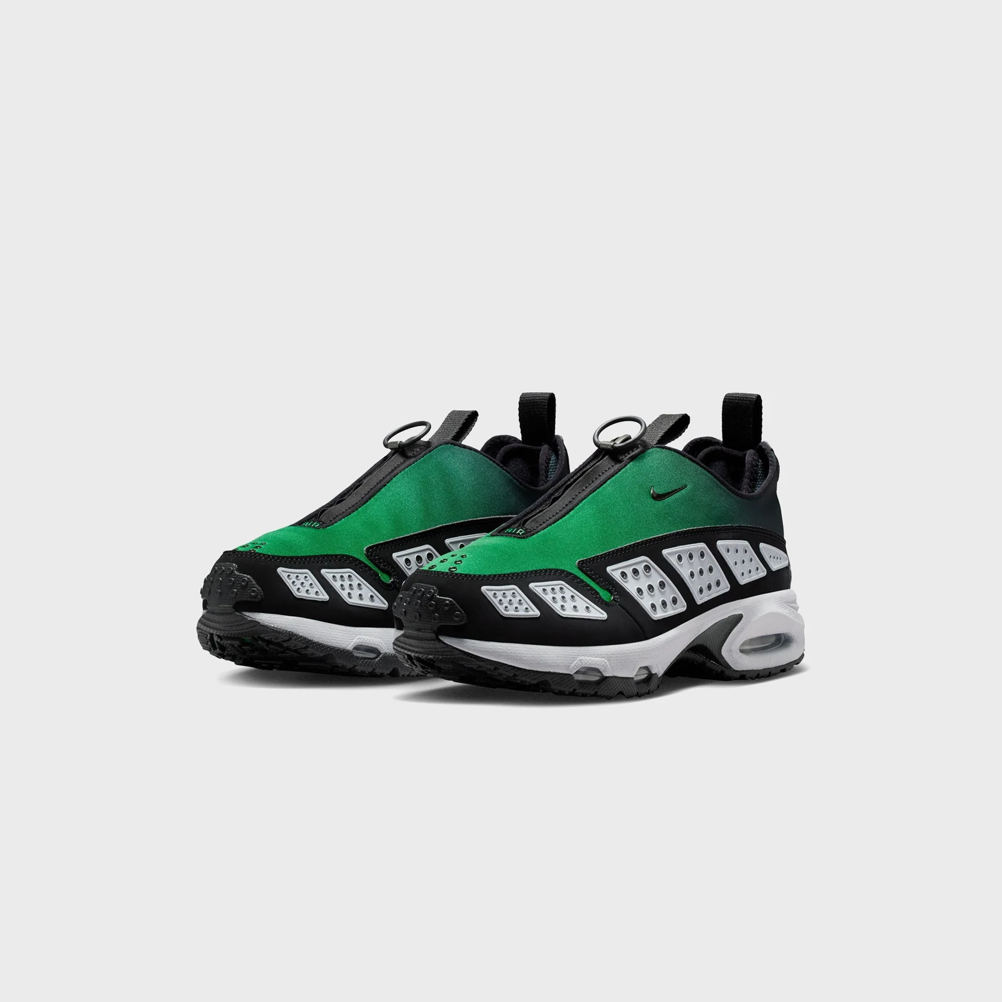 Nike WMNS Air Max SNDR - Fade Pine Green / Black / Seaweed / Wolf Grey - Image 2