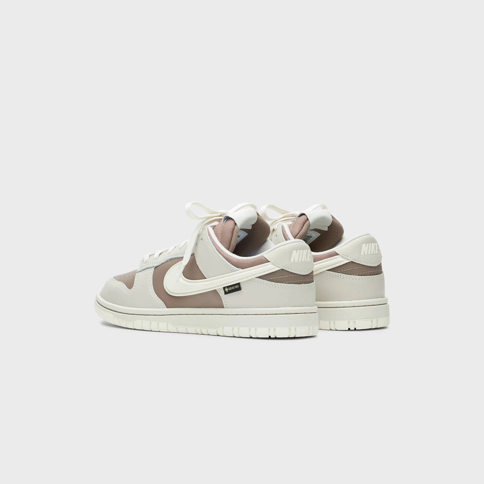 Nike Dunk Low GORE-TEX- Light Bone / Mink Brown / Sail - Image 4