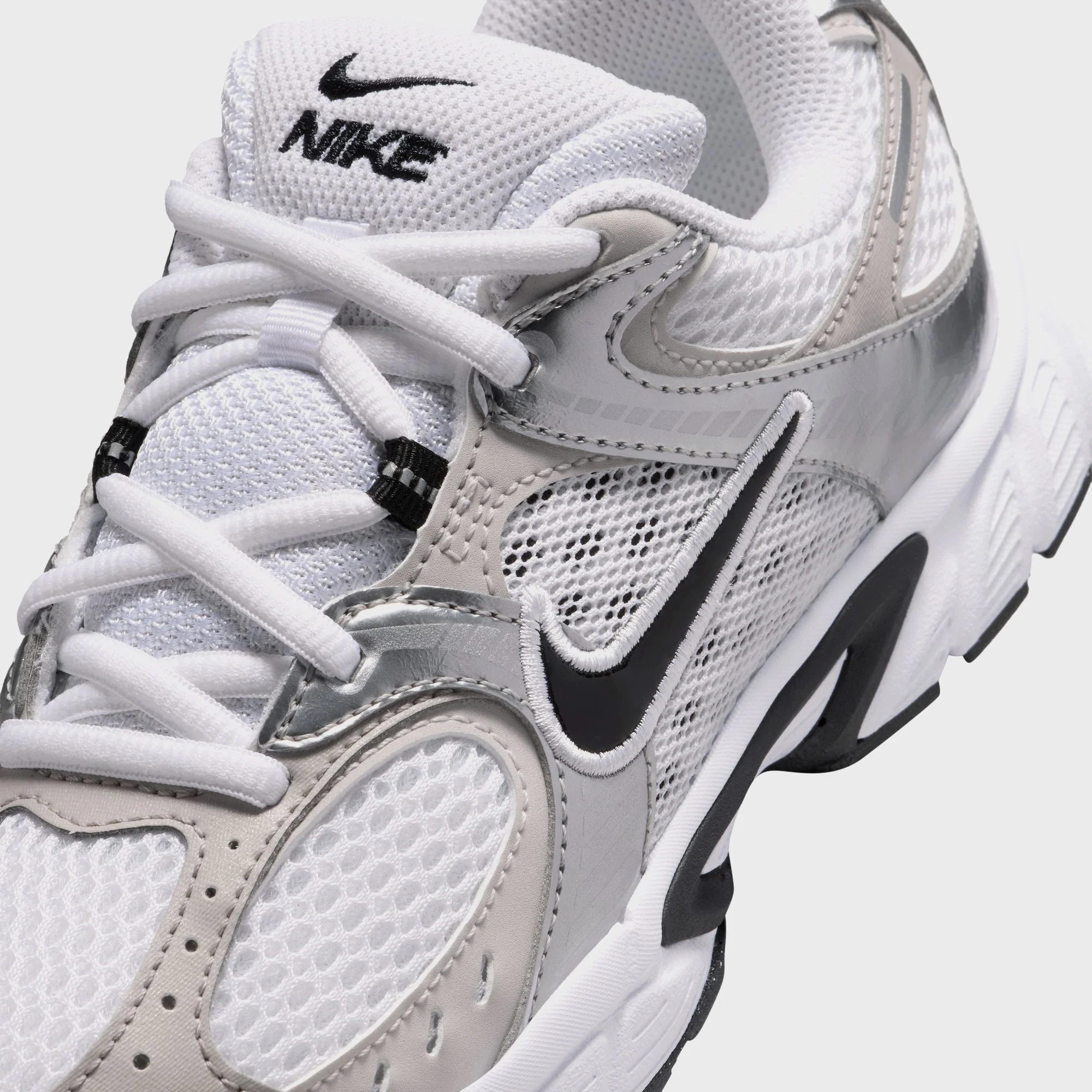 Nike GS V5 RNR - White / Black / Vast Grey / College Grey - Image 7