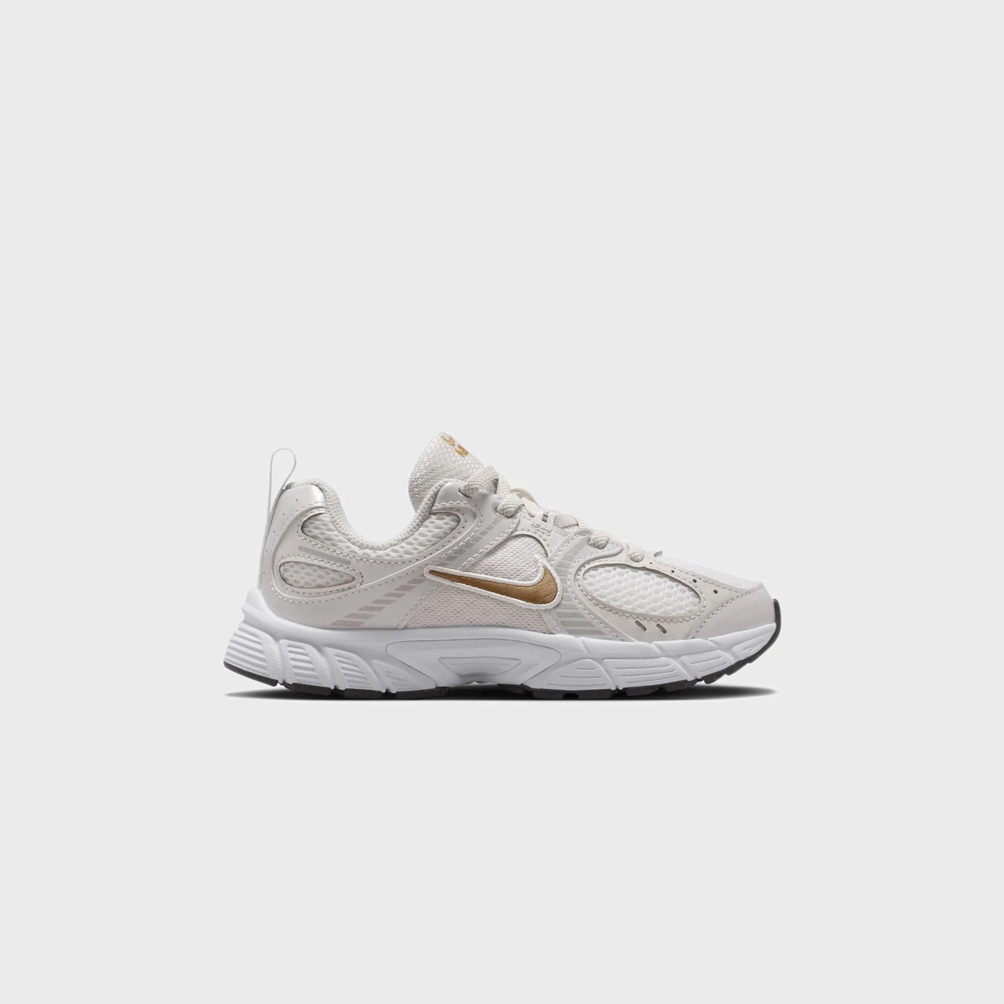 Nike PS V5 RNR - White / Metalic Gold / Metallic Silver