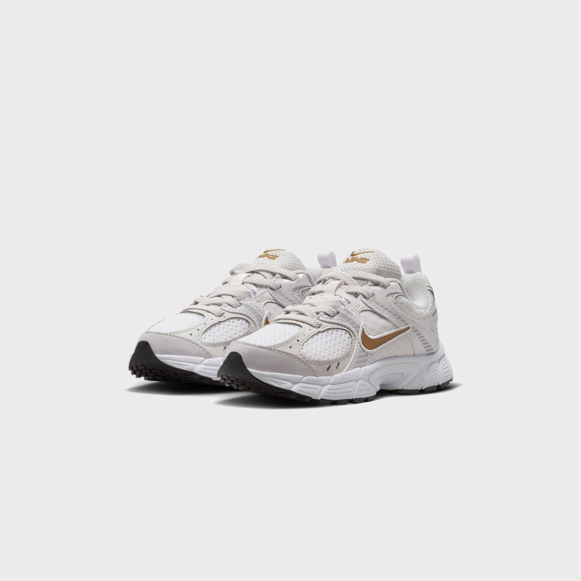 Nike PS V5 RNR - White / Metalic Gold / Metallic Silver - Image 2