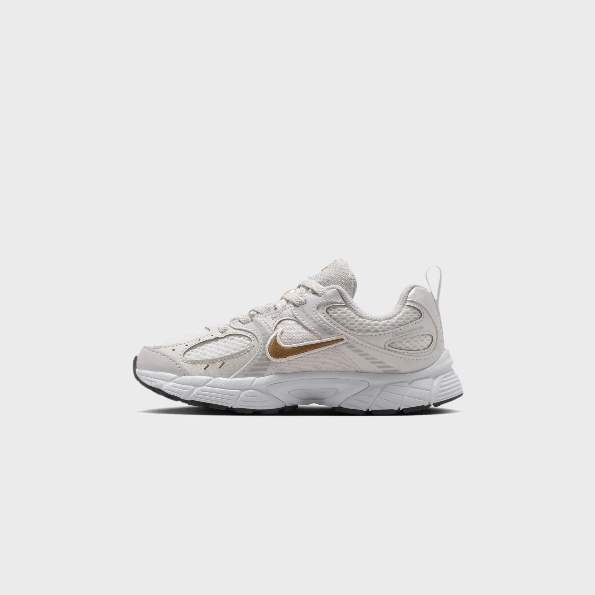 Nike PS V5 RNR - White / Metalic Gold / Metallic Silver - Image 3
