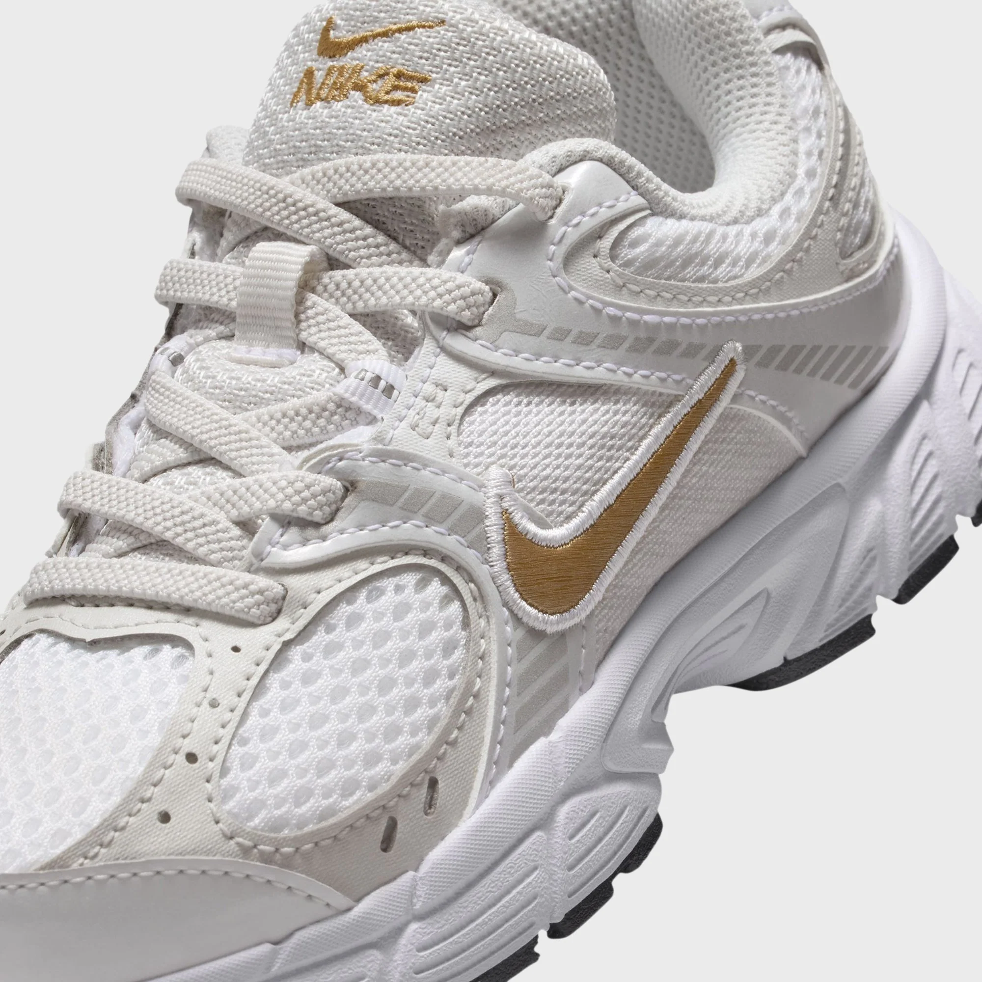 Nike PS V5 RNR - White / Metalic Gold / Metallic Silver - Image 7