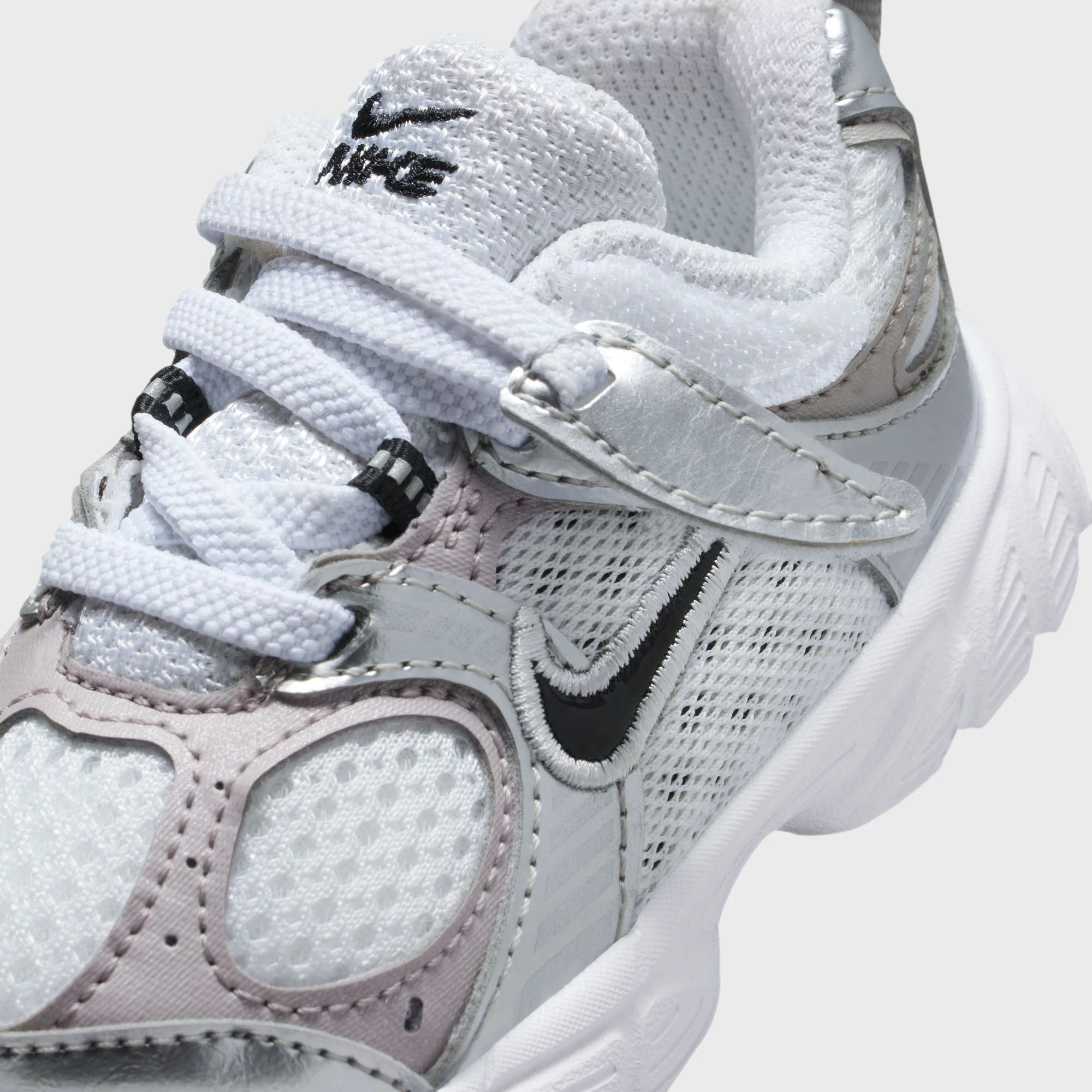 Nike TD V5 RNR - White / Black / Vast Grey / College Grey - Image 6