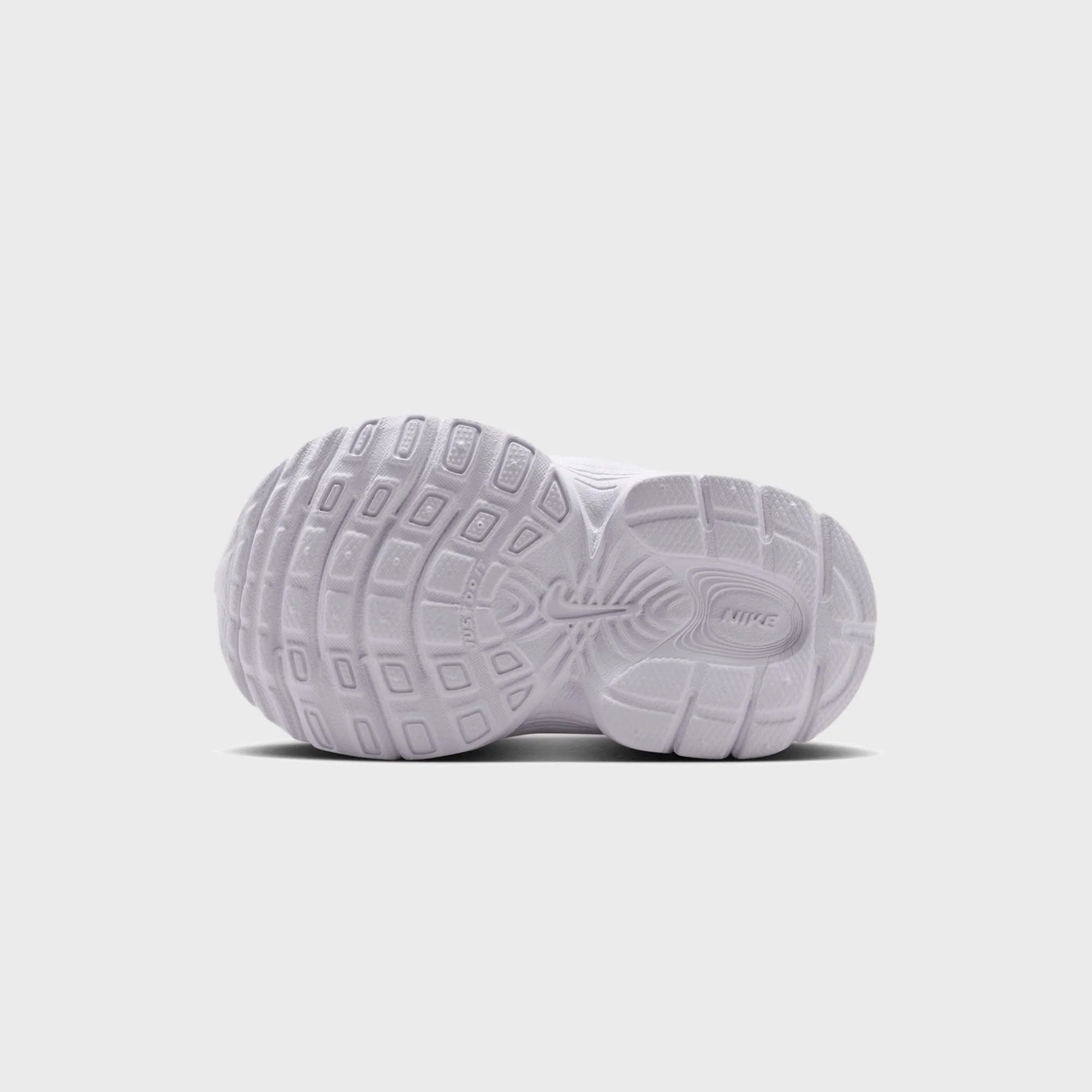 Nike V5 Rnr - White / Metallic Gold / Metallic Silver - Image 8
