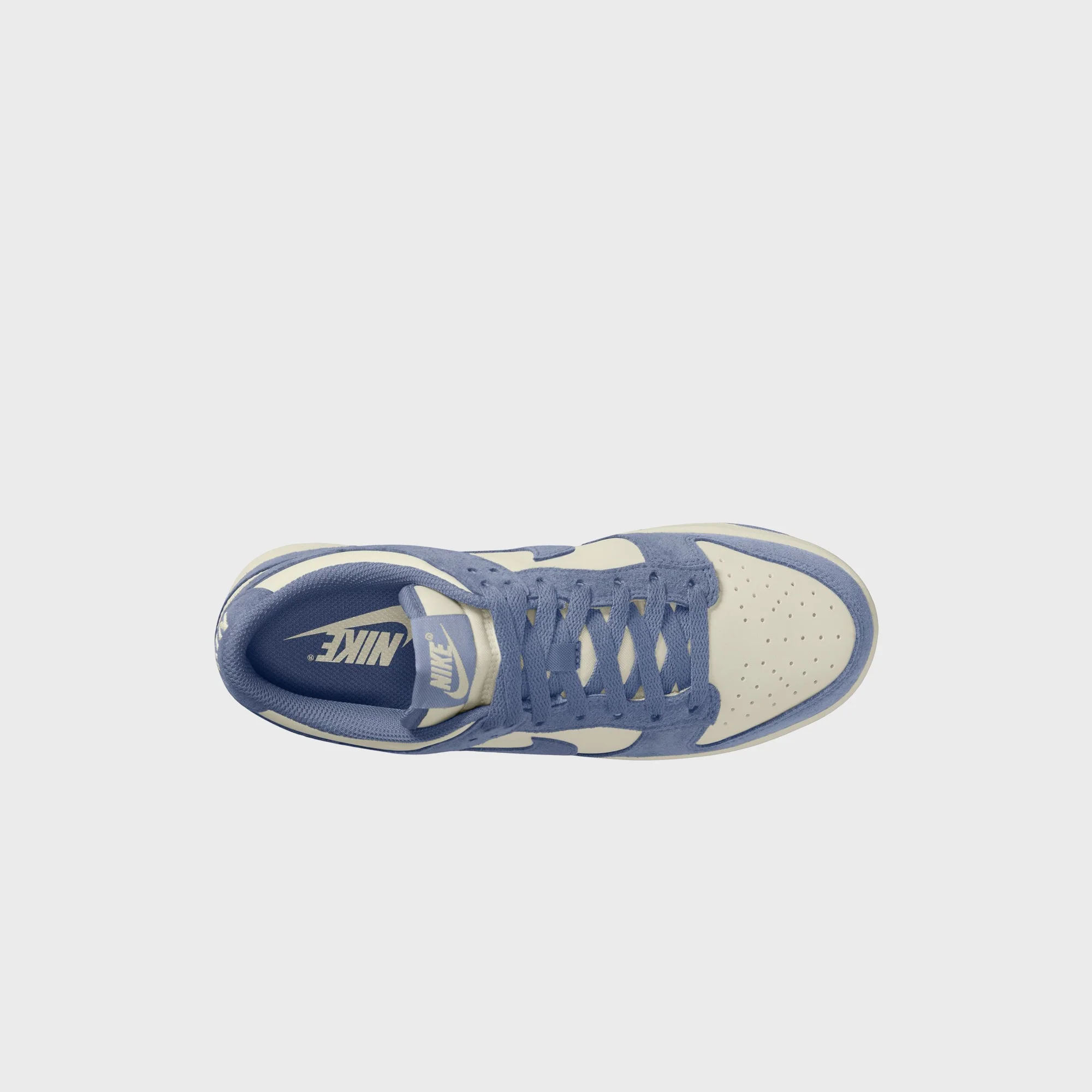 Nike WMNS Dunk Low - Sail / World Indigo / Metallic Silver - Image 6