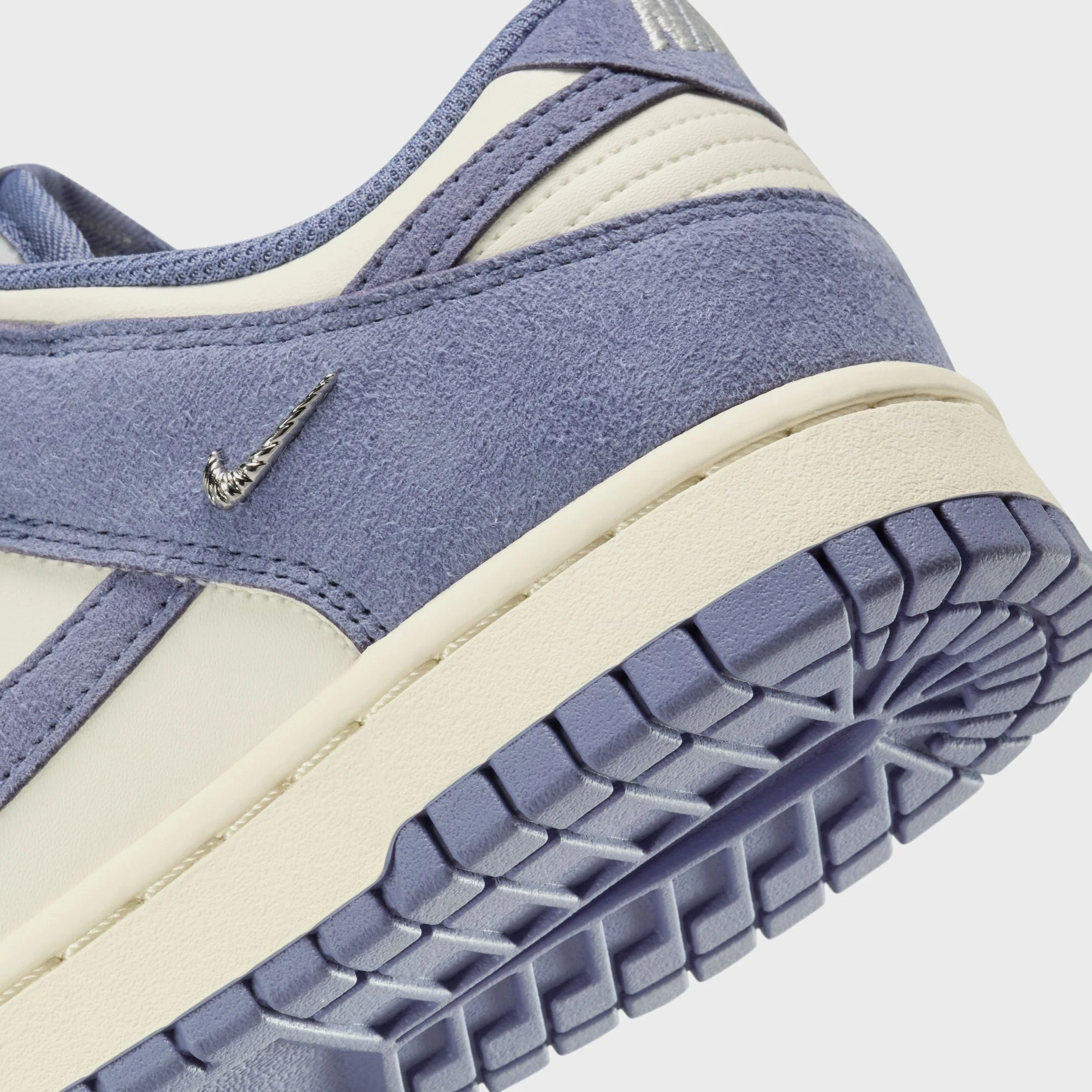 Nike WMNS Dunk Low - Sail / World Indigo / Metallic Silver - Image 8