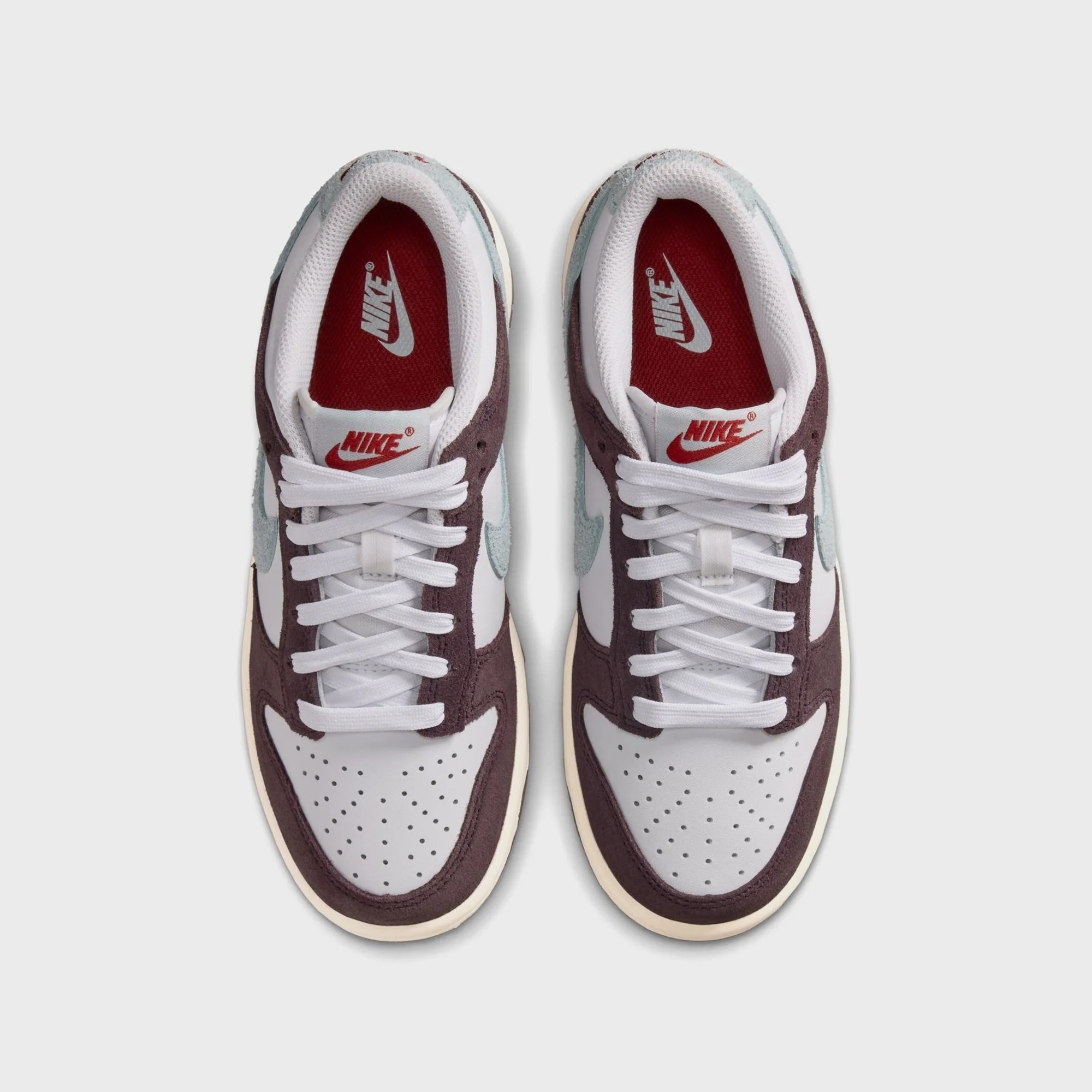 Nike GS Dunk Low SE - White / Glacier Blue / Burgundy Ash - Image 4