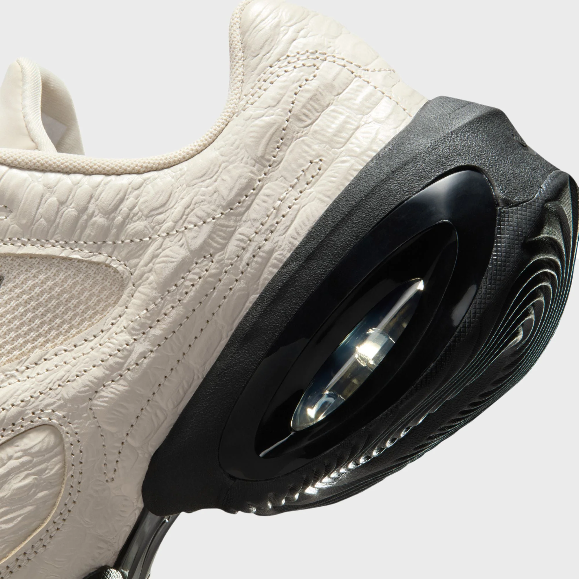 Nike WMNS Air Max Muse SE - Light Orewood Brown / Metallic Silver / Black - Image 7