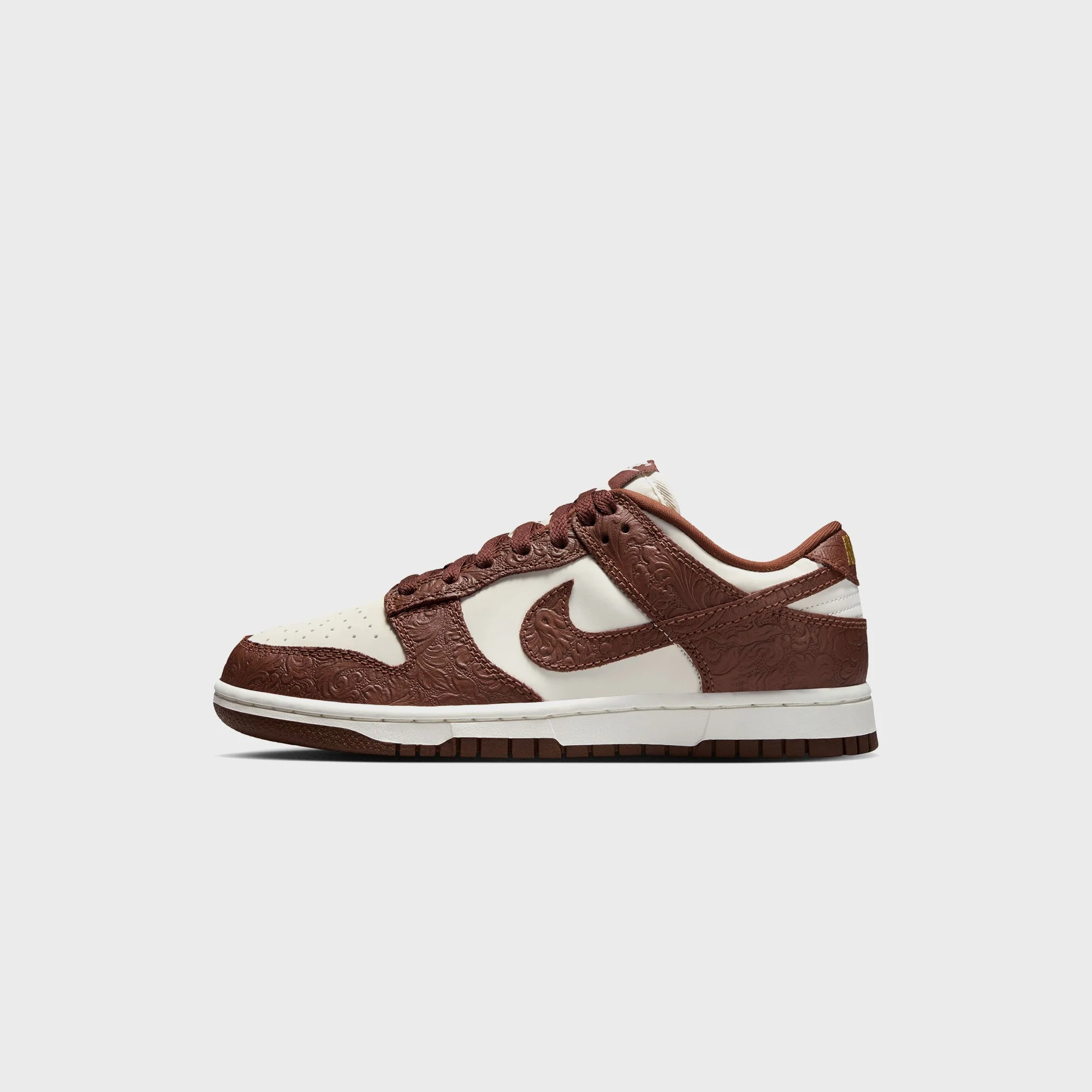 Nike WMNS Dunk Low - Sail / Fauna Brown / Metallic Gold - Image 3