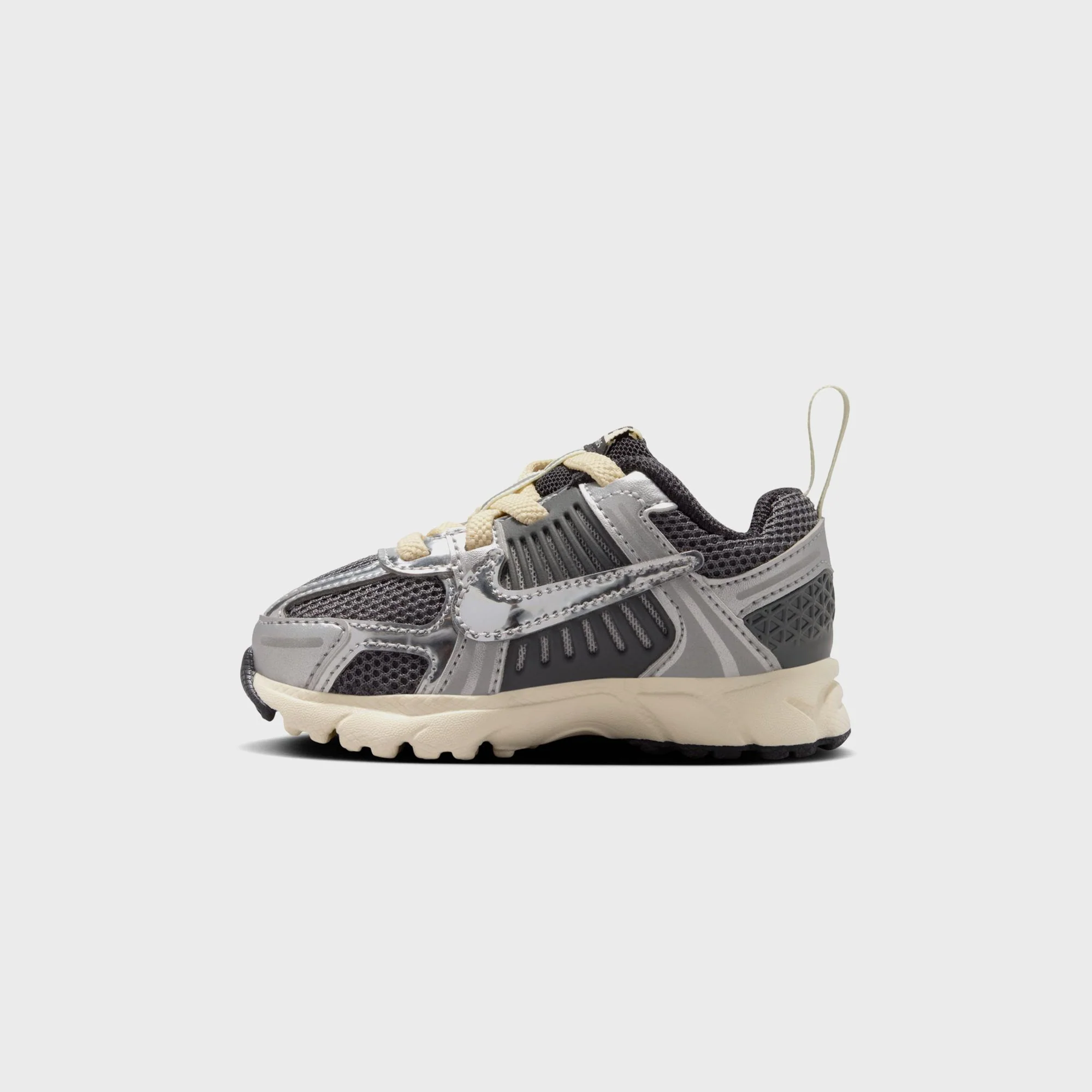 Nike TD Vomero 5 - Iron Grey / Chrome / Metallic Silver - Image 3