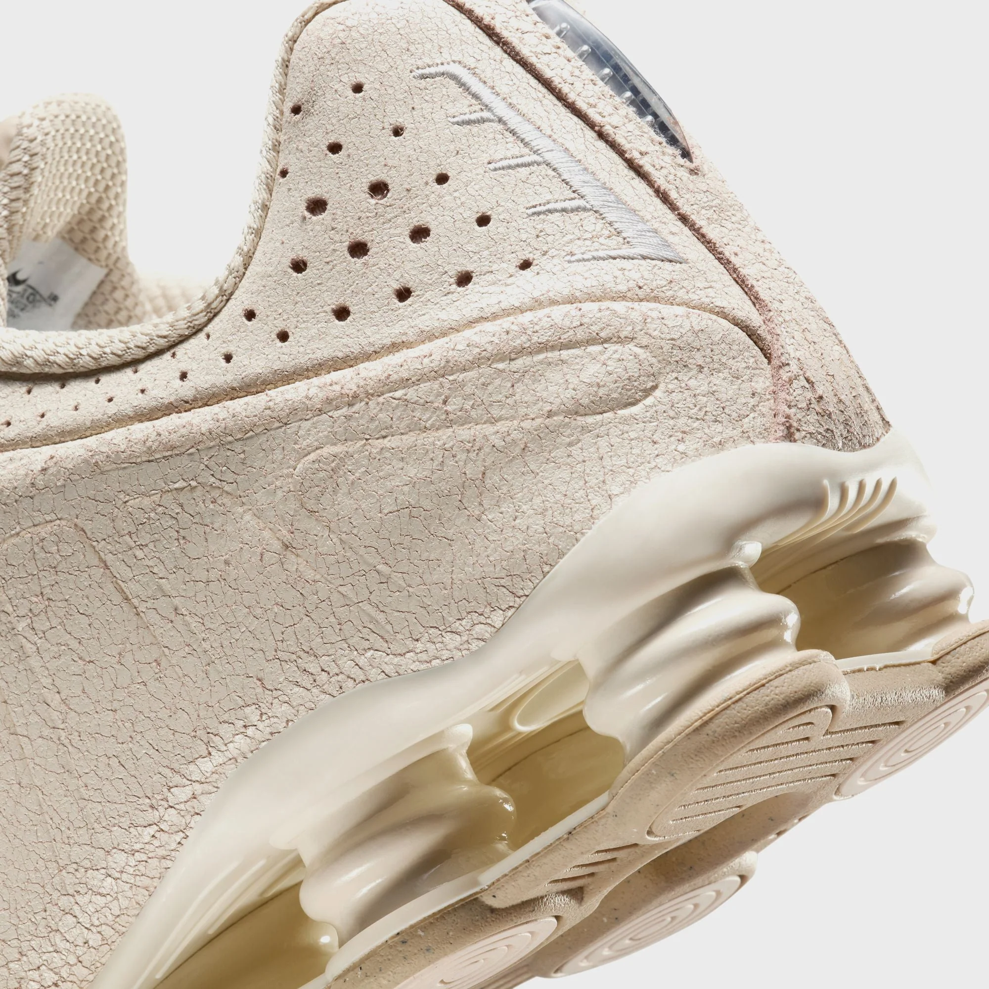 Nike Shox R4 - Natural / Metallic Silver - Image 7
