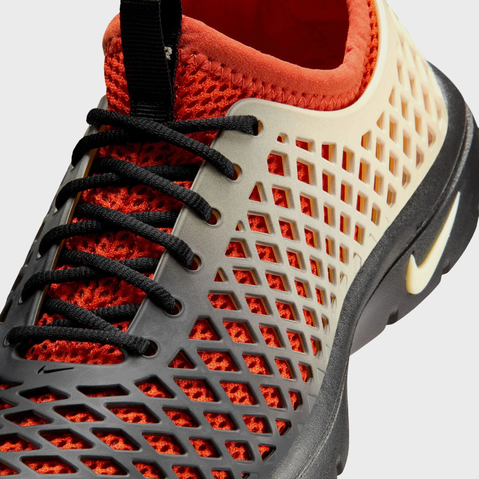 Nike WMNS Rejuven8 Run OG SE - Black / Muslin / Rust Factor - Image 6