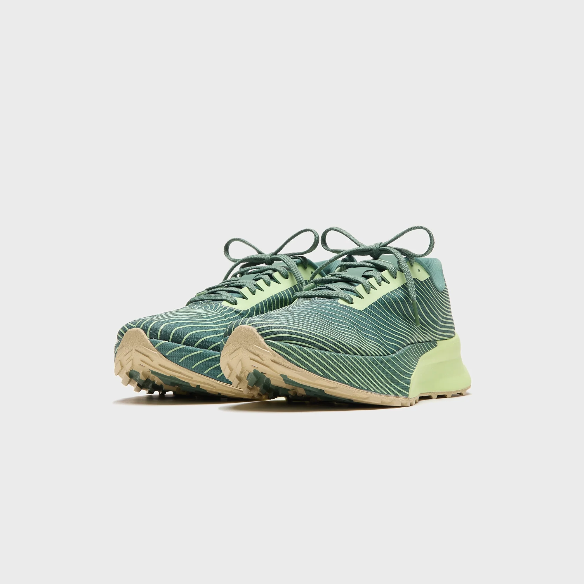 Nike ACG Ultrafly Trail - Aloe Verde / Vegas Gold / Barely Volt - Image 2