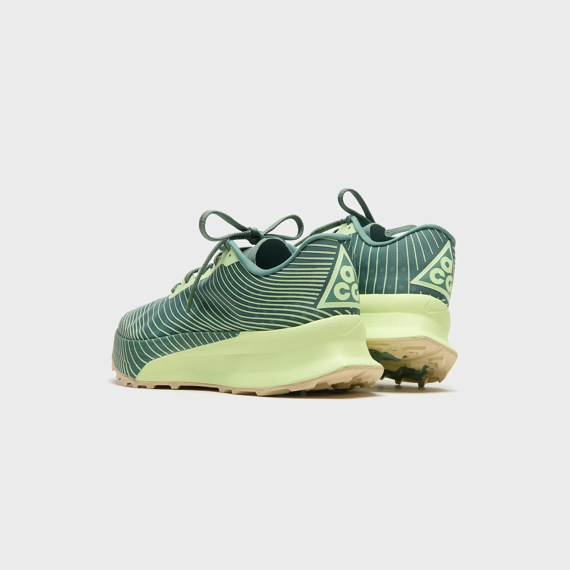 Nike ACG Ultrafly Trail - Aloe Verde / Vegas Gold / Barely Volt - Image 4