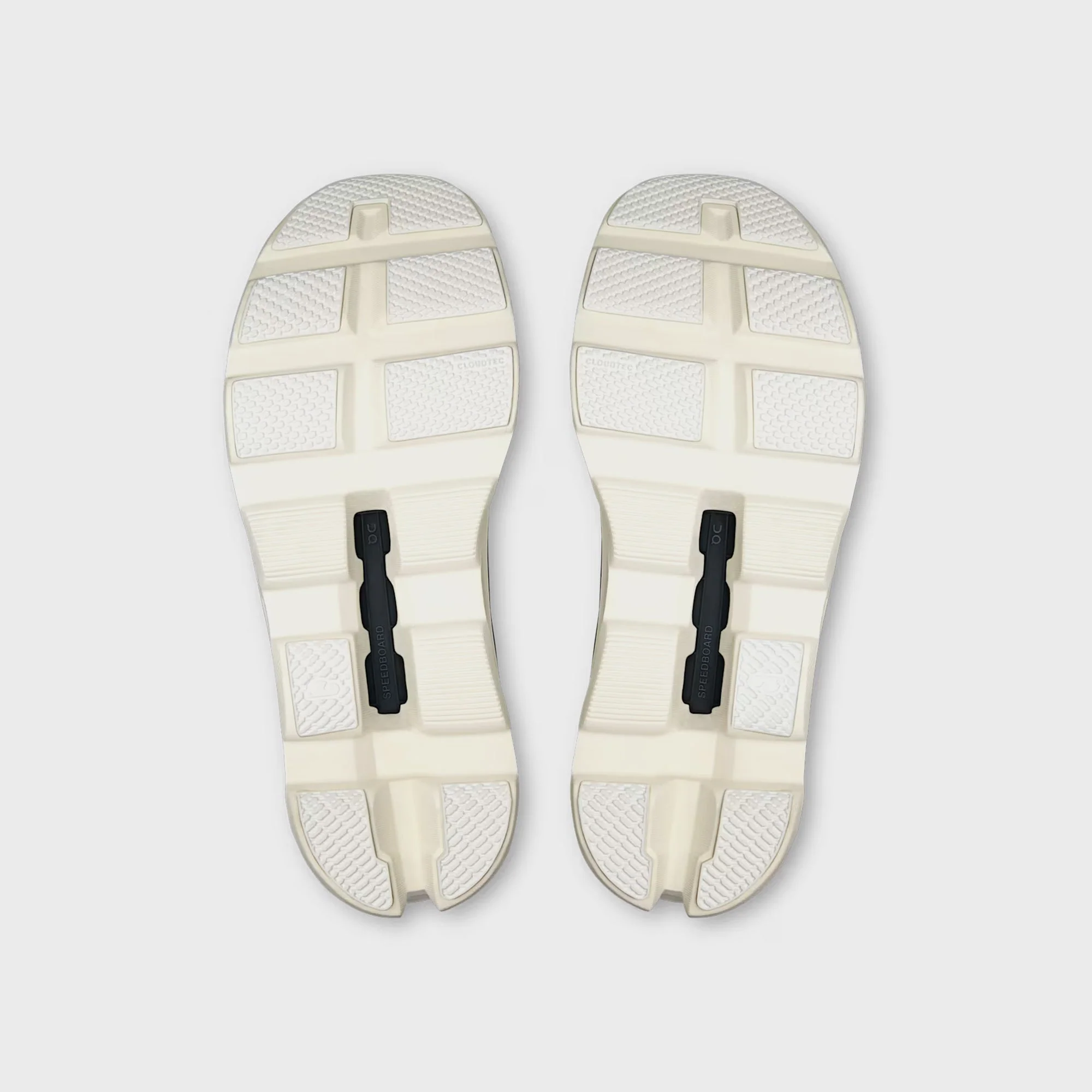 On Running WMNS Cloudboom Max - White / Black - Image 6